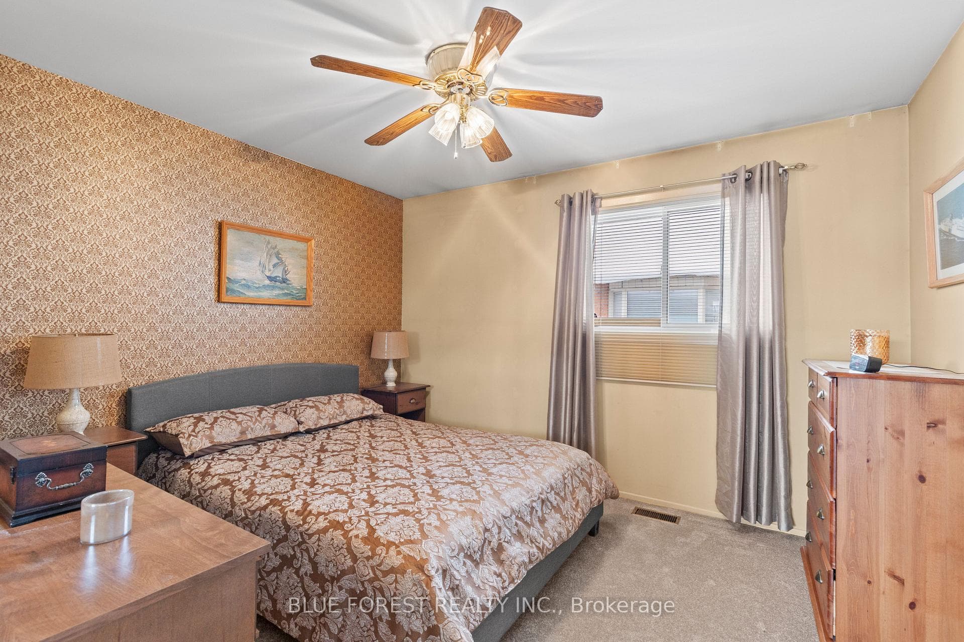 33 Cornell Crescent photo 16
