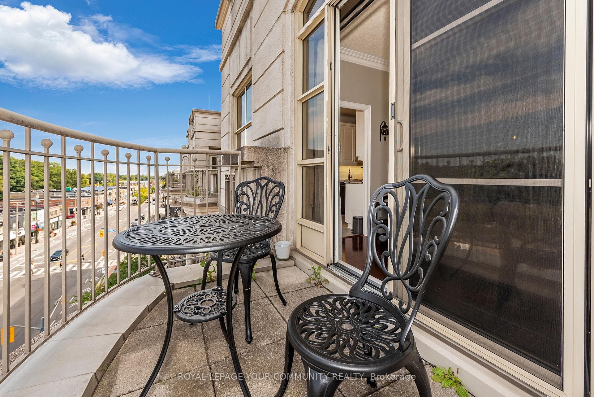 3085 Bloor Street Unit 606 photo 7