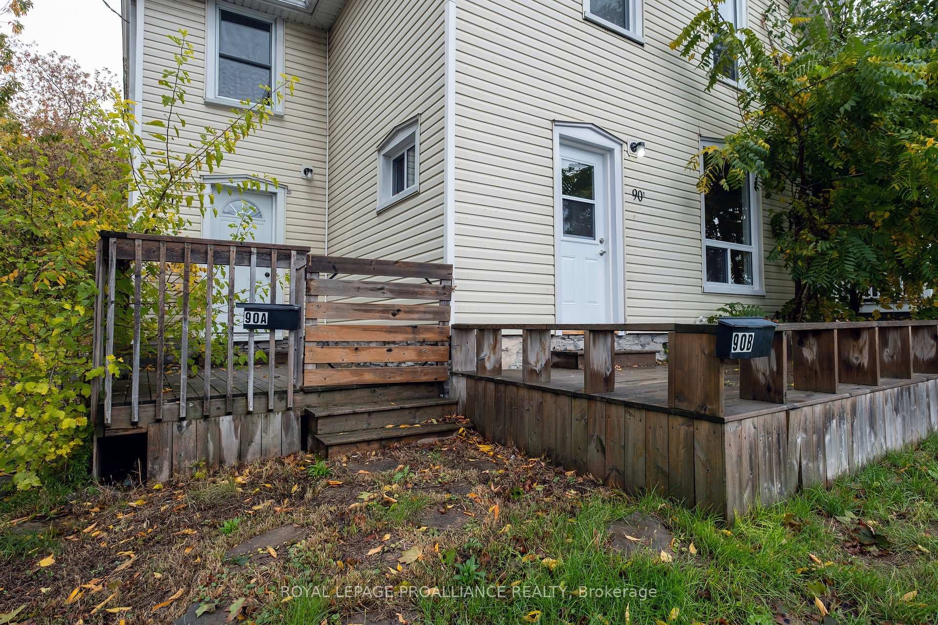 90 Dundas Street photo 3