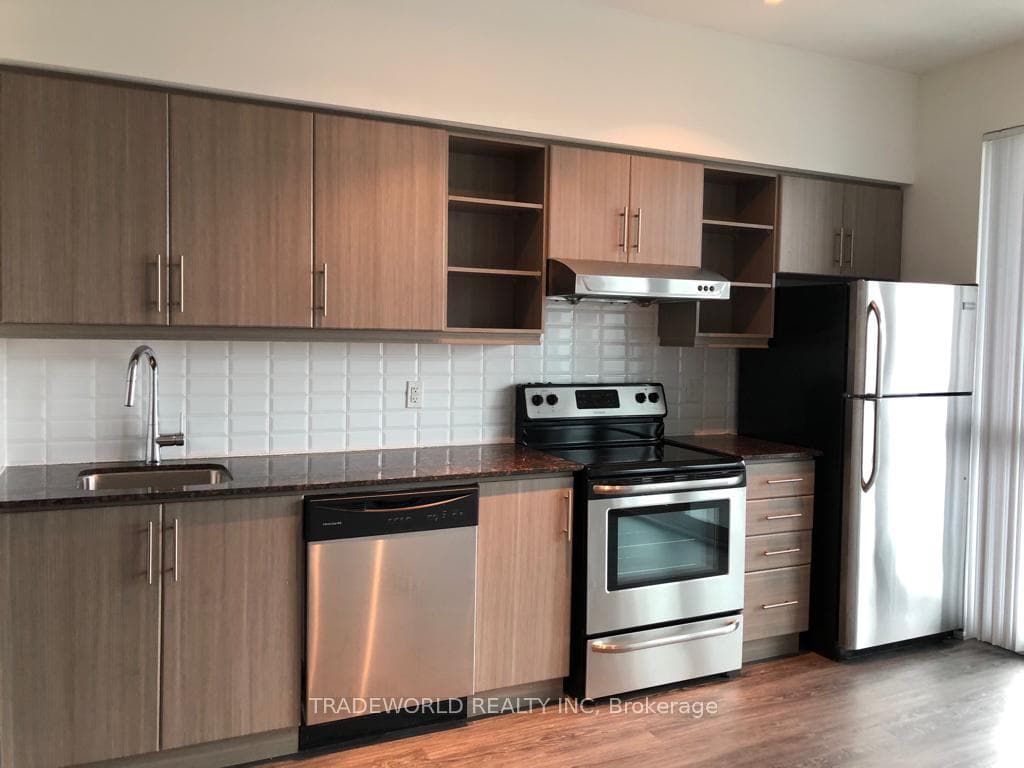 160 Vanderhoof Avenue Unit 508 photo 2