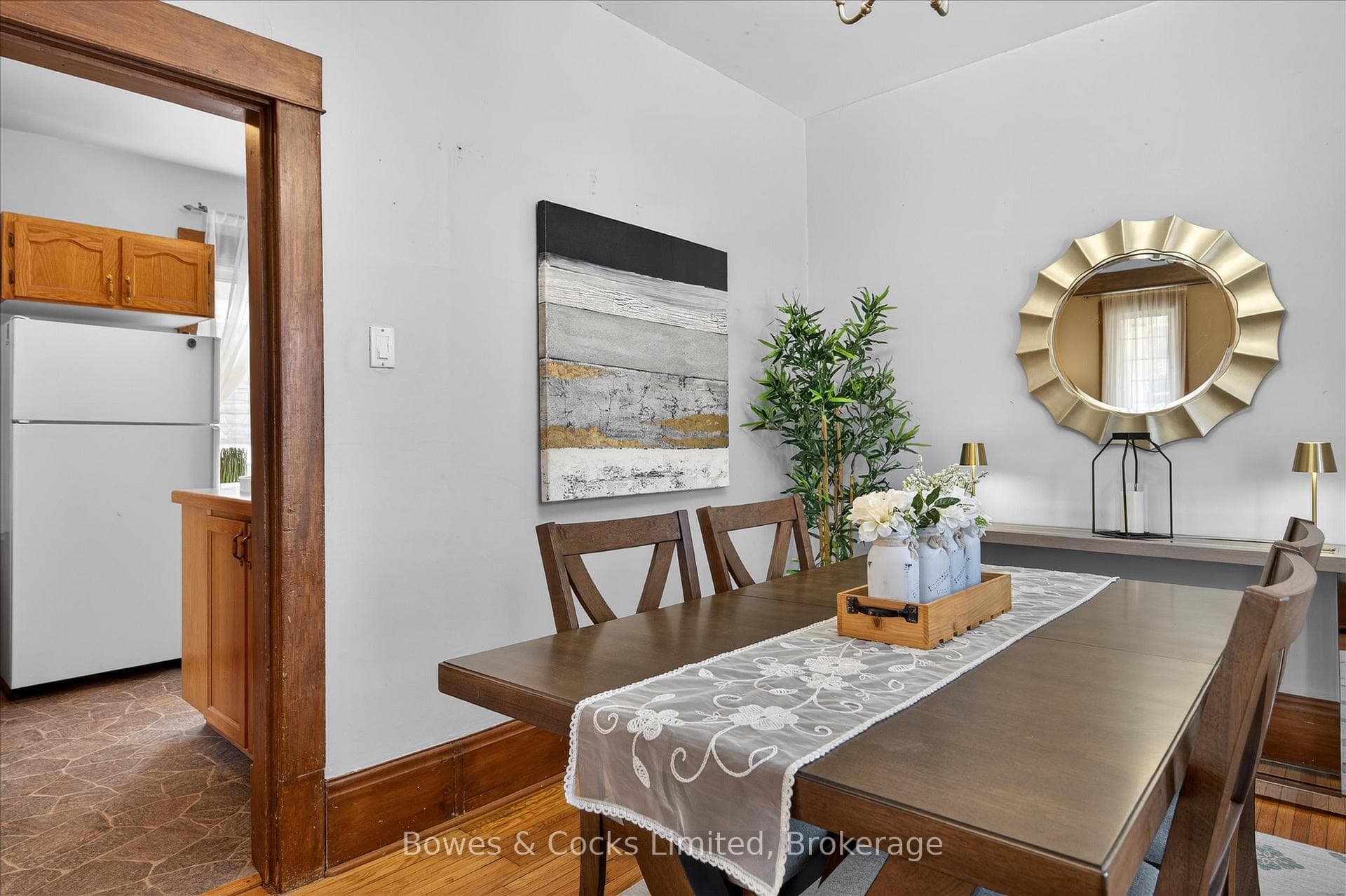 633 Downie Street photo 19