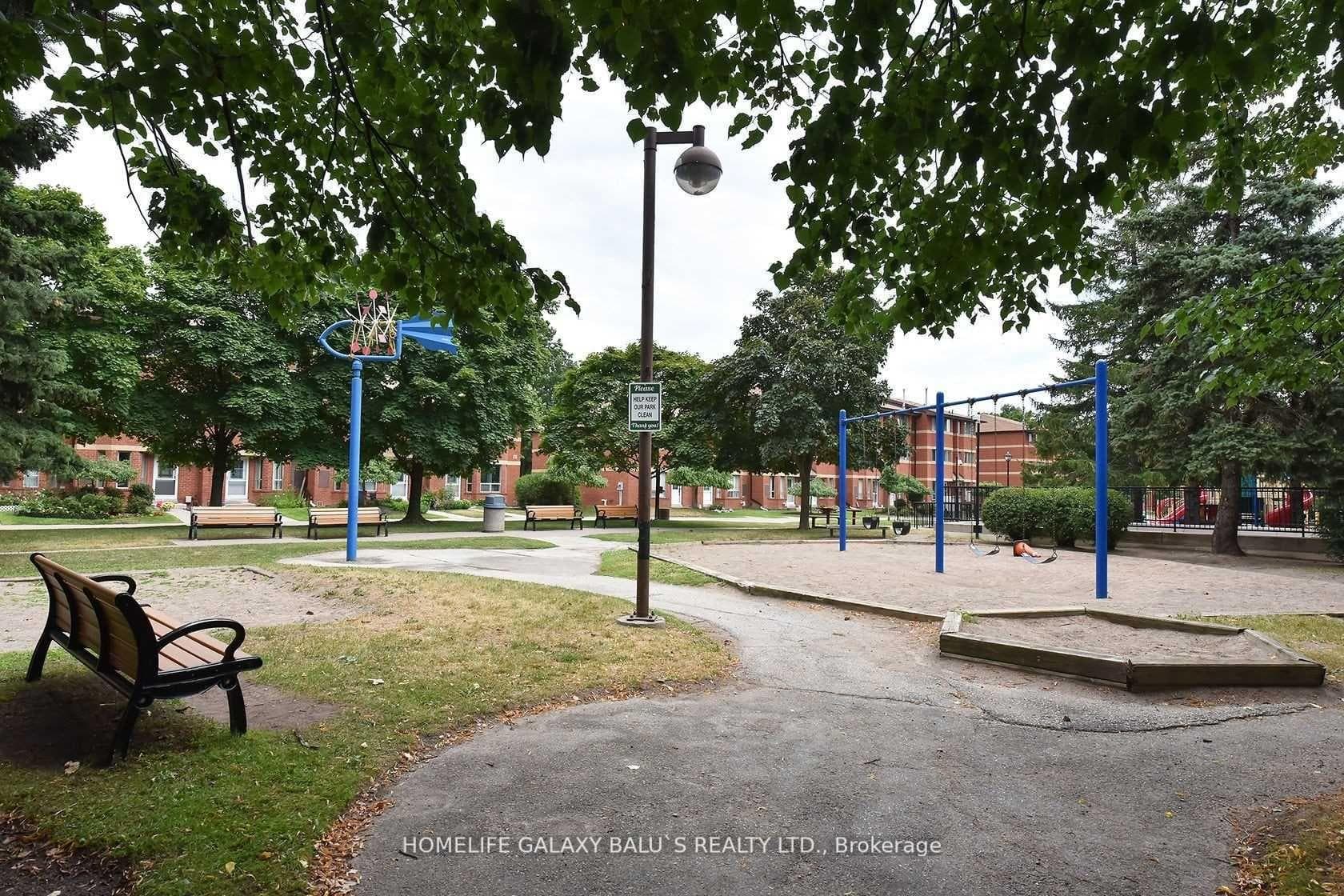 2460 Eglinton Avenue Unit 307 photo 21