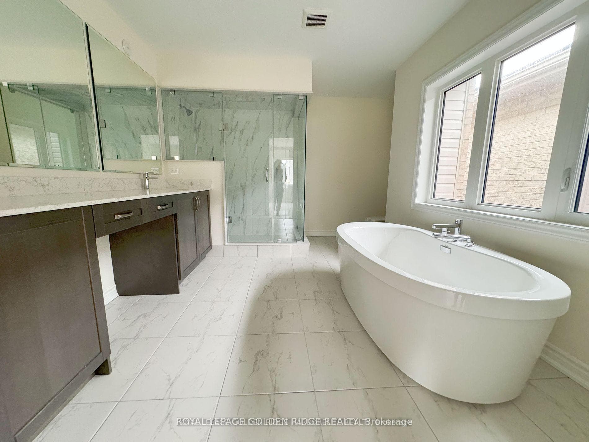 33 Fair Winds Lane photo 17