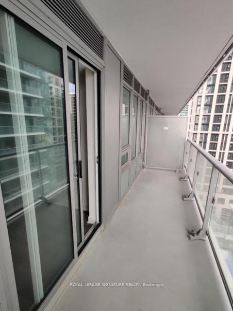 195 Redpath Avenue Unit 1101 photo 12