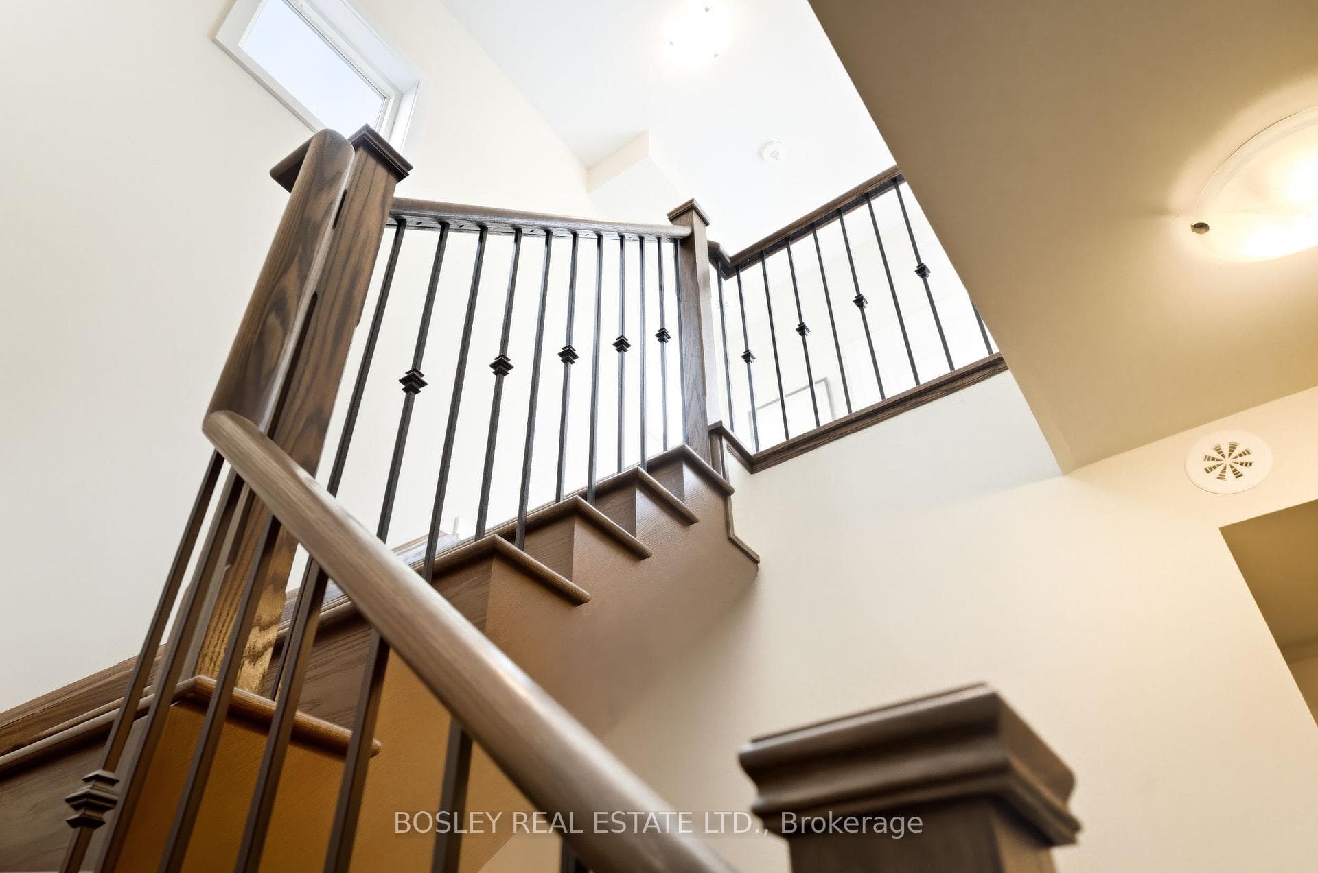20 Westmeath Lane Unit 2303 photo 42