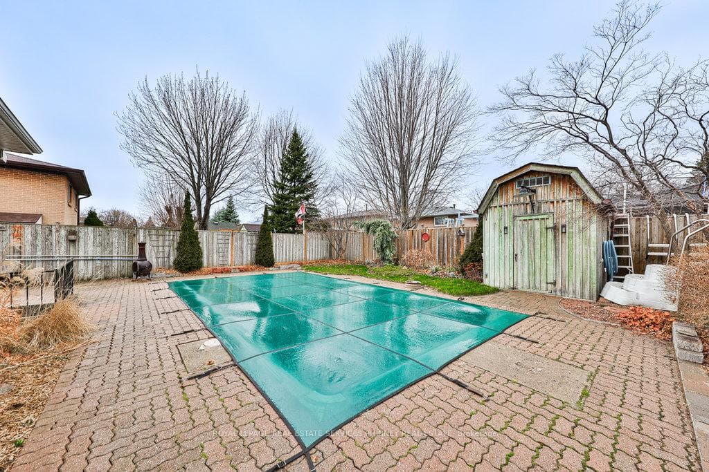 1037 Franconia Drive photo 30