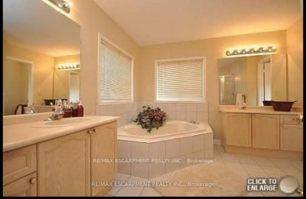1189 White Clover Way photo 7