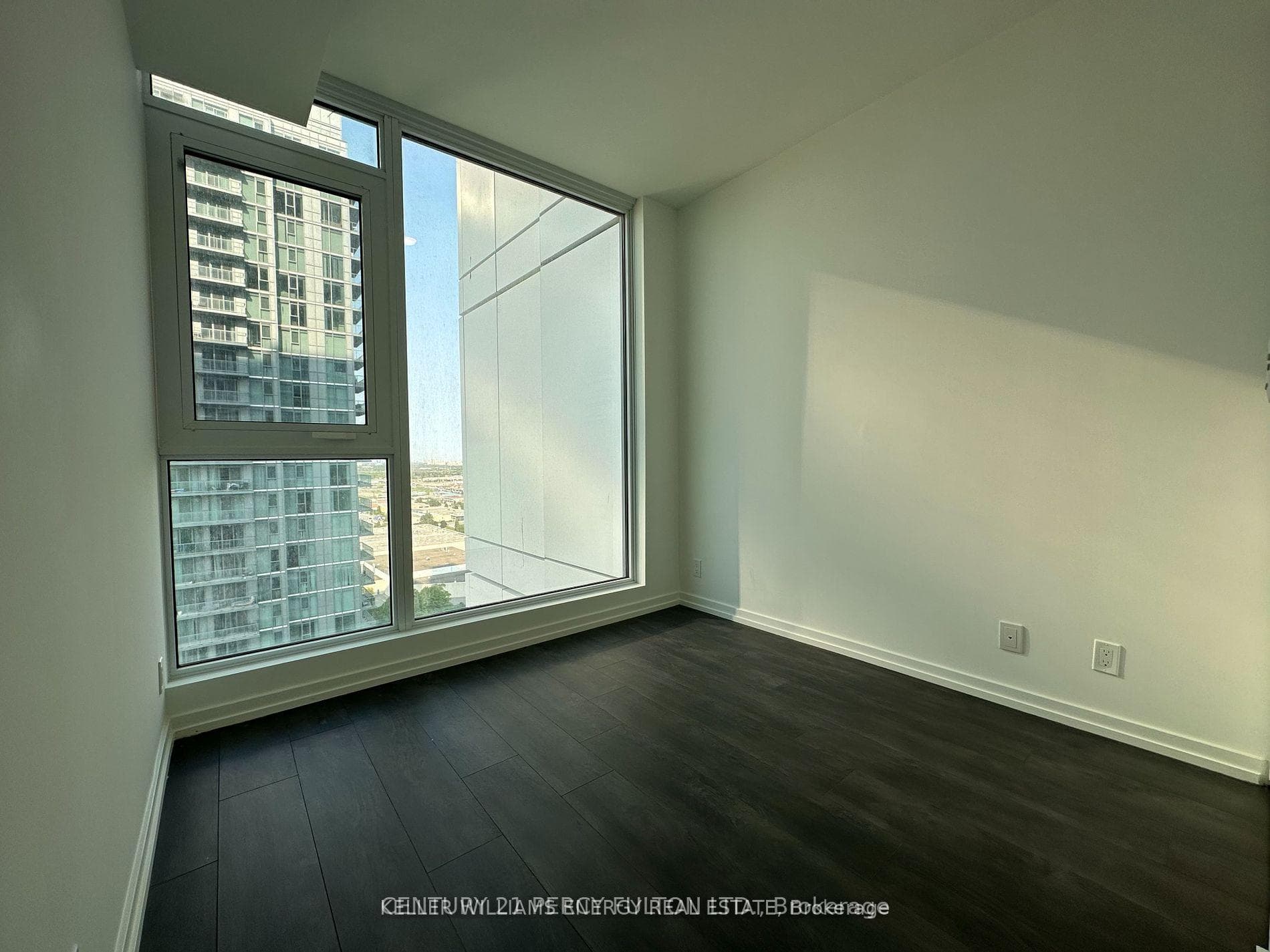 7890 Jane Street Unit 2709 photo 11
