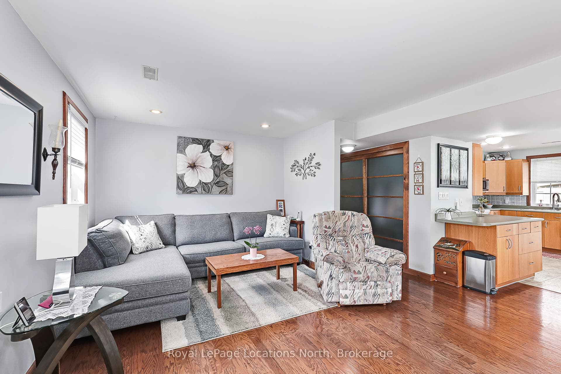63 BROADVIEW Street photo 26