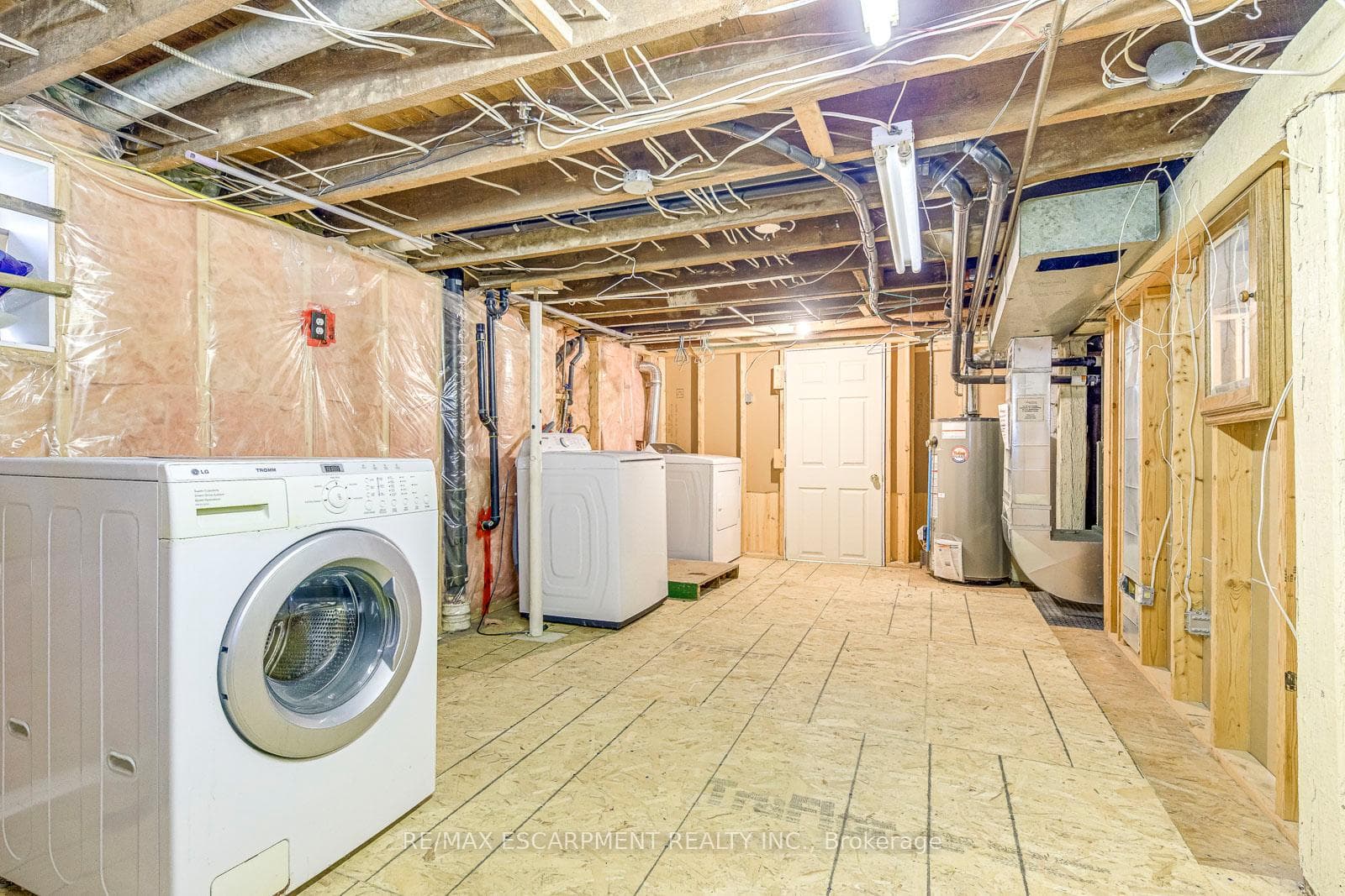 5188 Maple Street photo 29