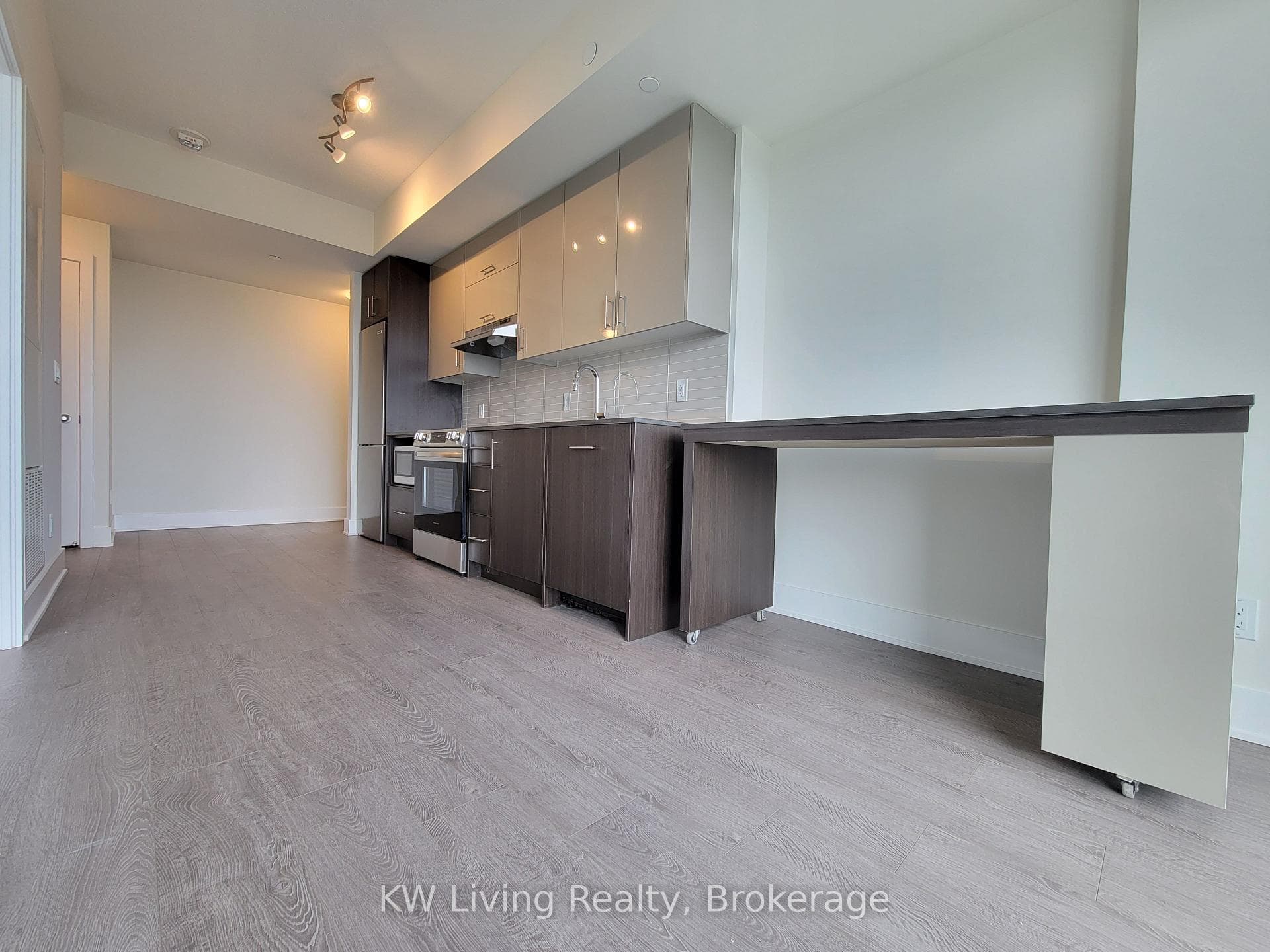 188 Fairview Mall Drive Unit 1909 photo 8