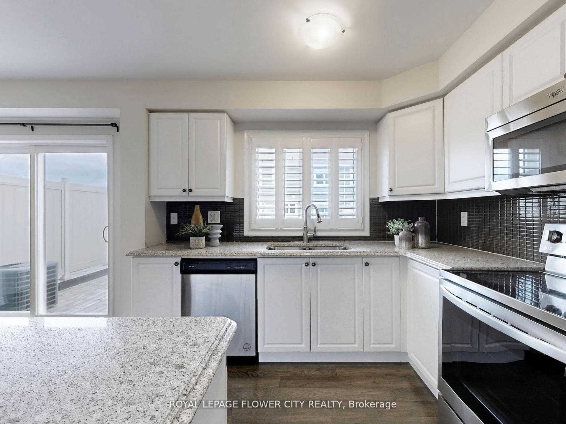 21 Eckford Lane photo 22