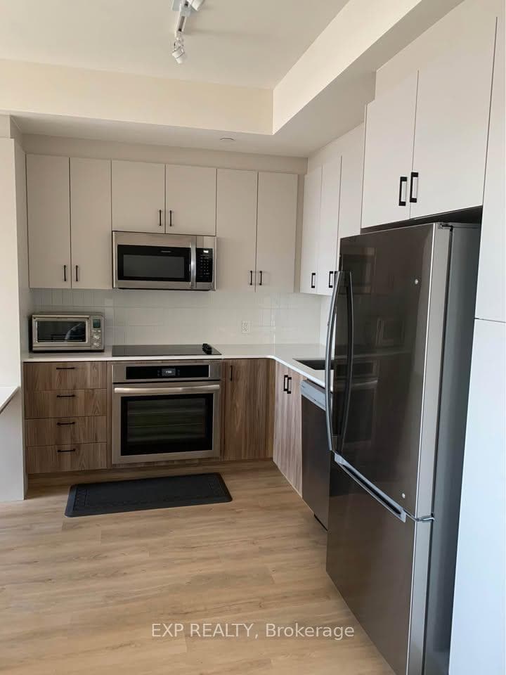 275 Carling Avenue Unit 703 photo 3