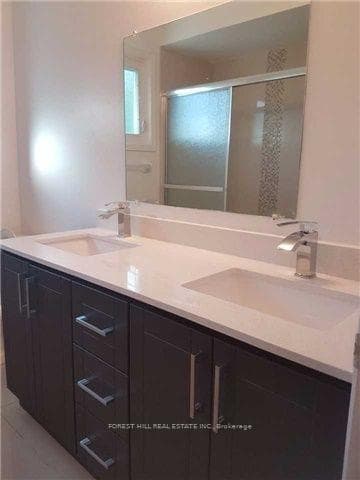 34 Tomlin Crescent photo 16