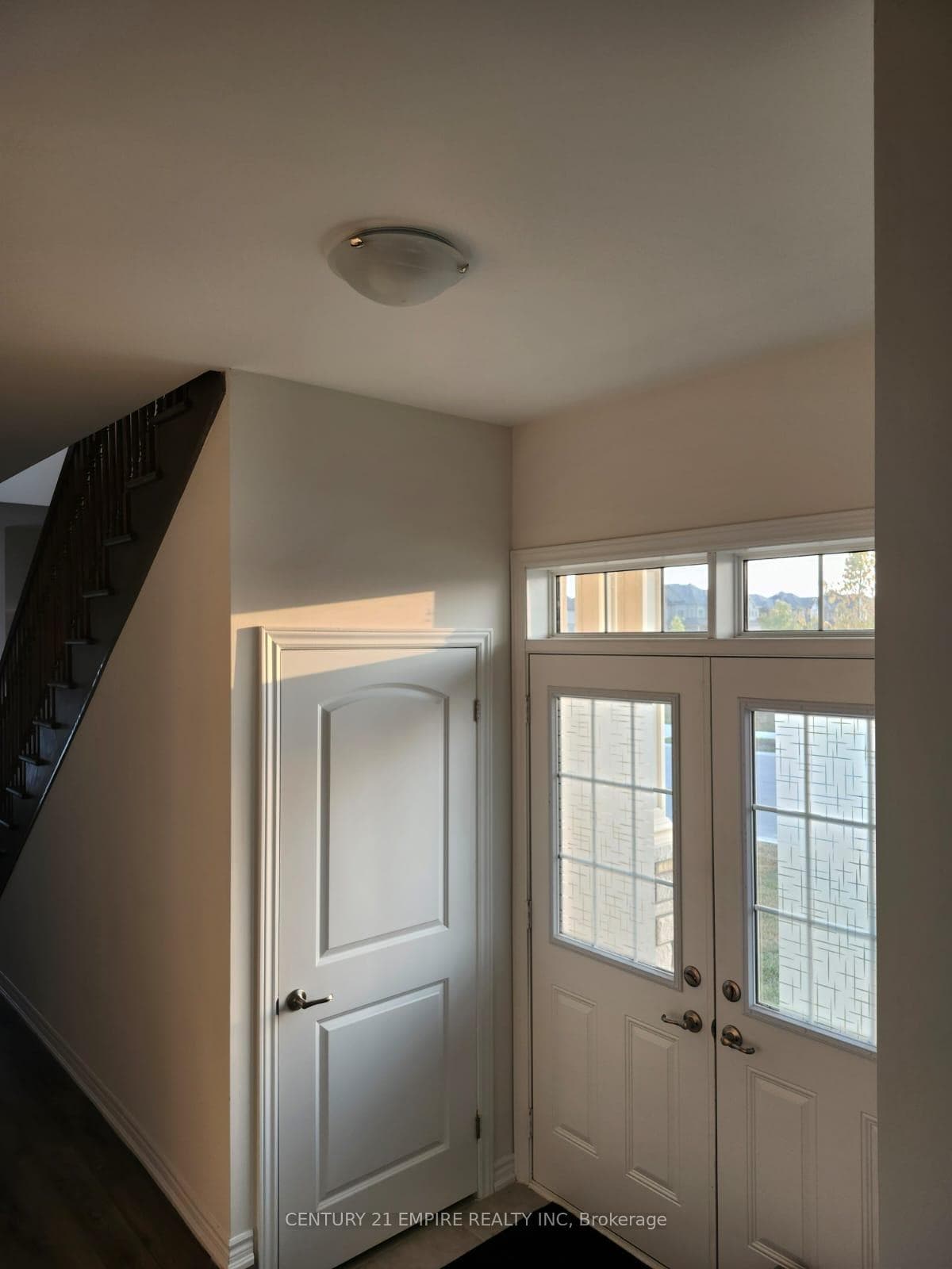 200 Flagg Avenue photo 11