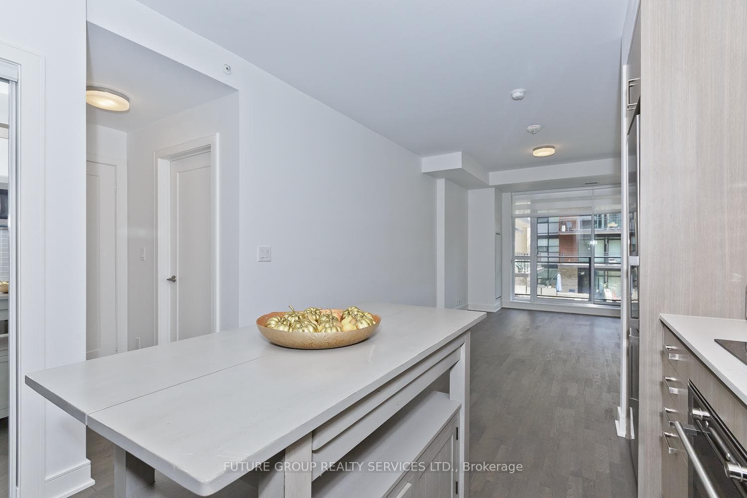 1575 Lakeshore Road Unit 262 photo 16