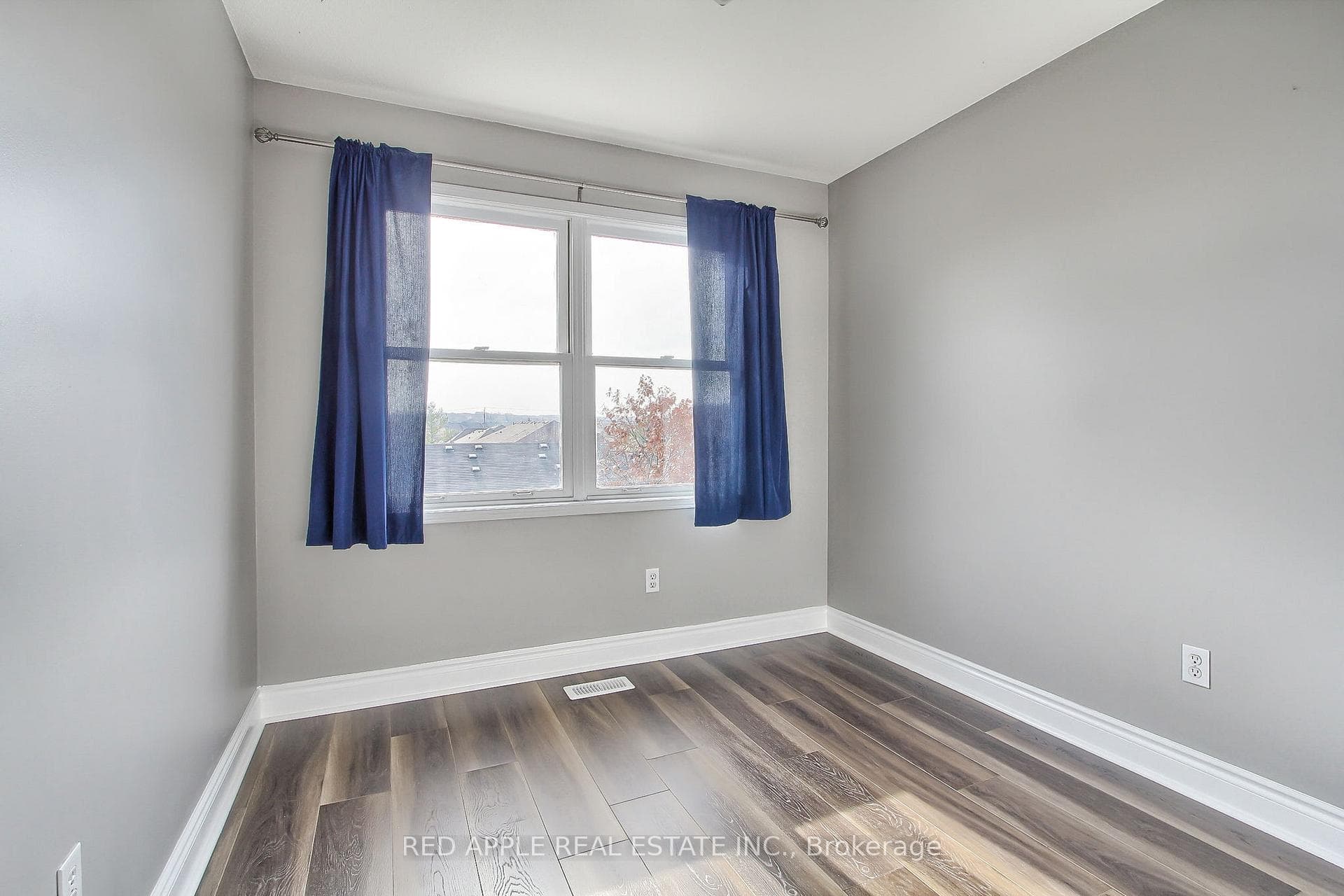 61 Amberhill Way photo 26
