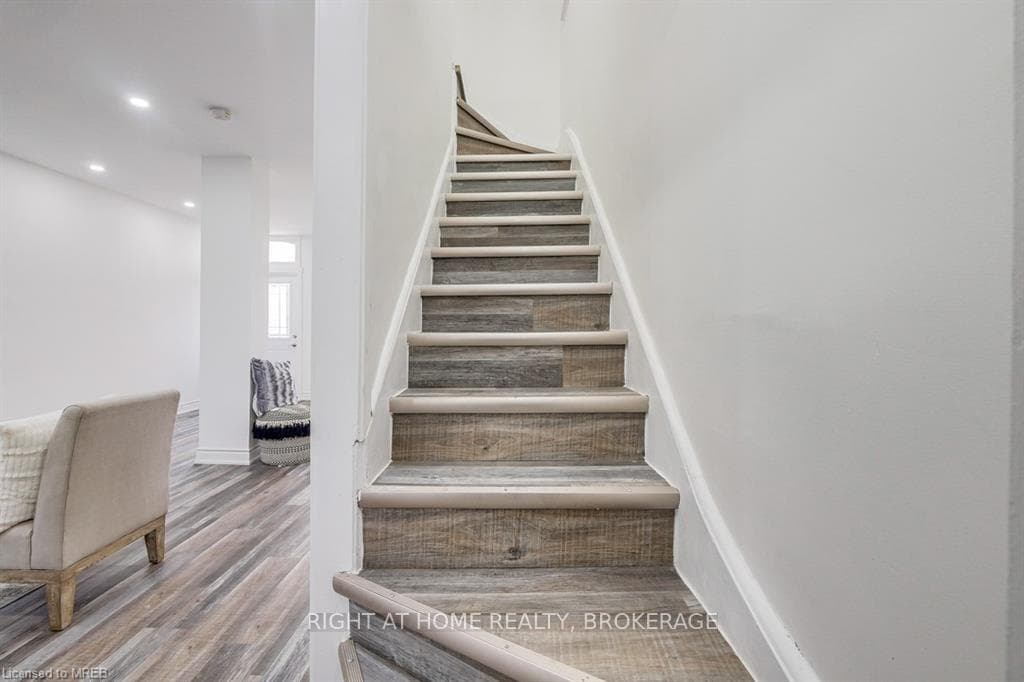 120 Tisdale Street photo 20