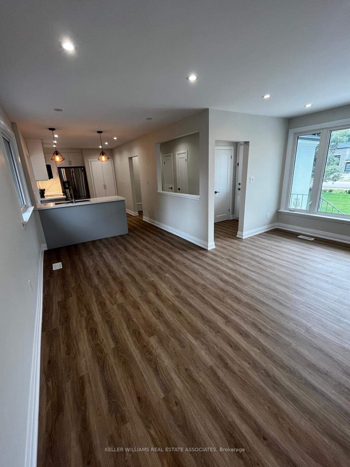 2086 Bridge Road Unit UPPER photo 8