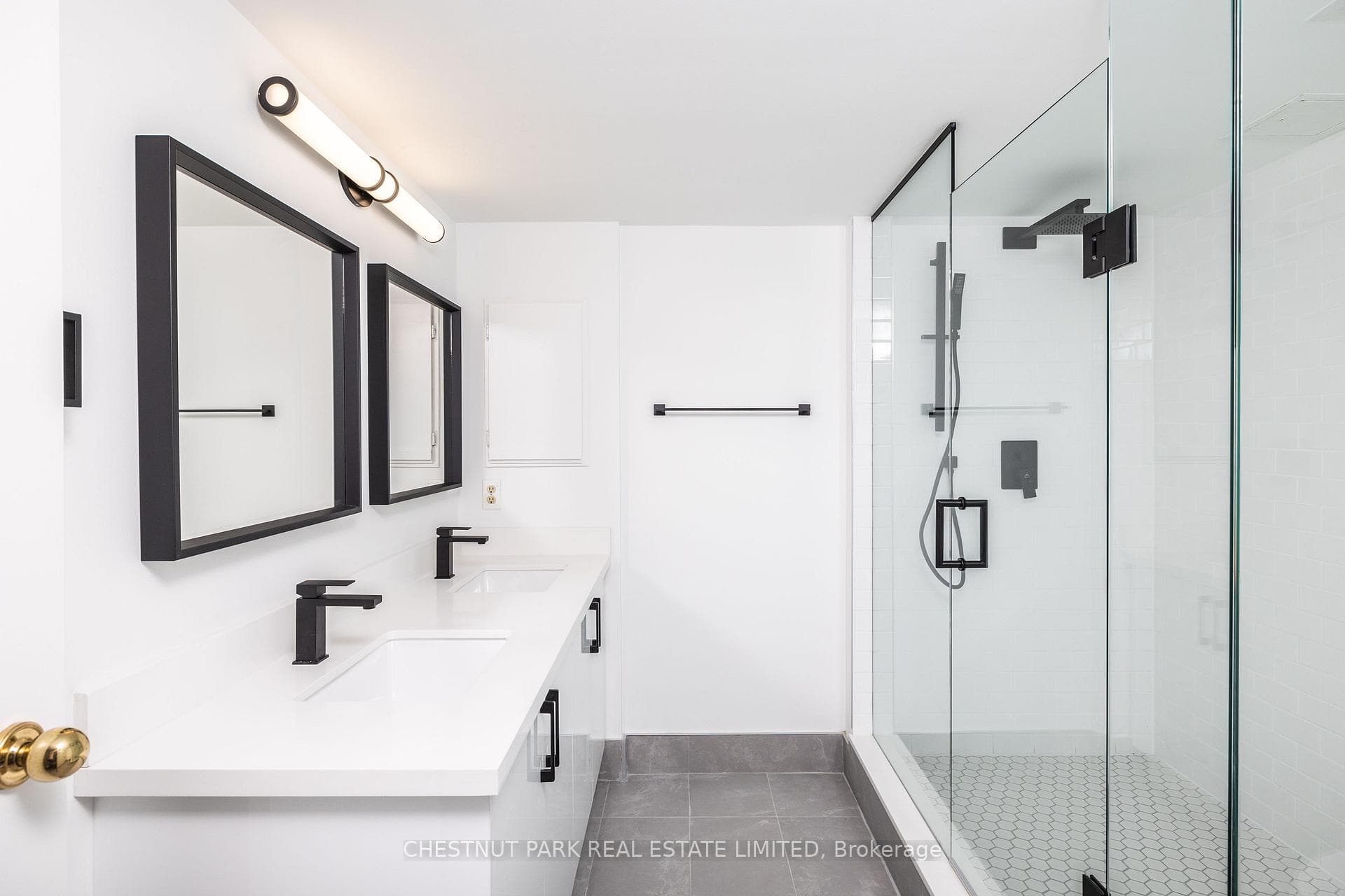 30 Wellington Street Unit 1006 photo 26