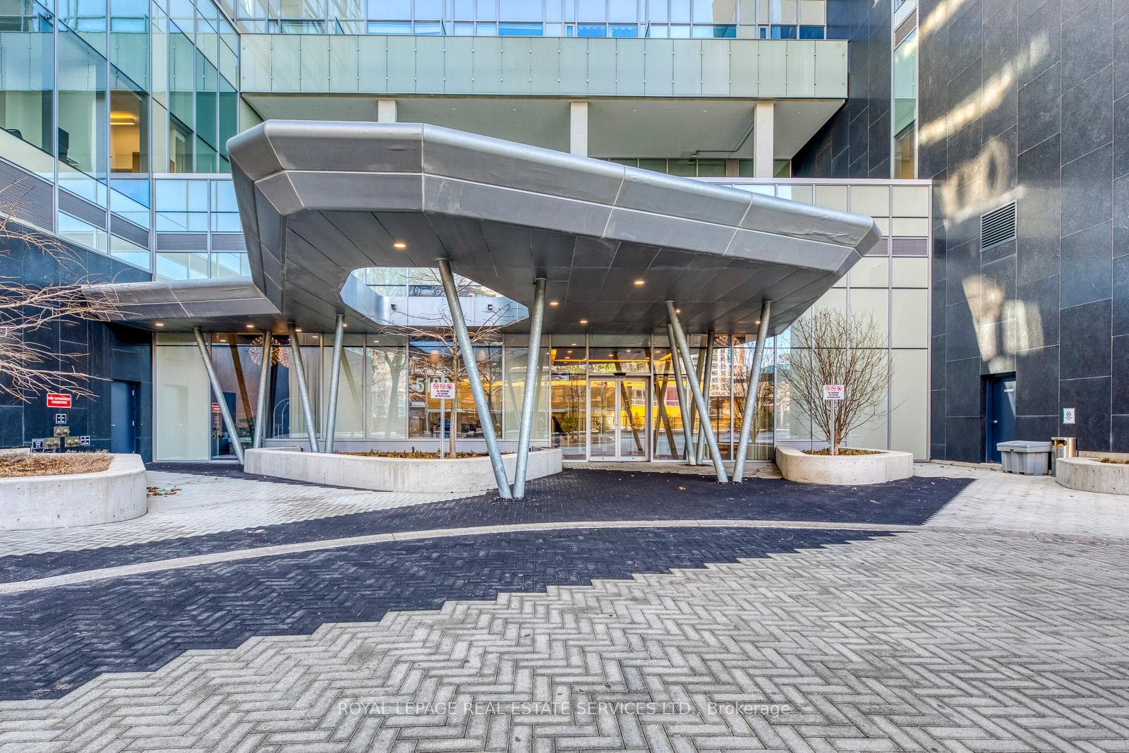 5180 Yonge Street Unit 2609 photo 3