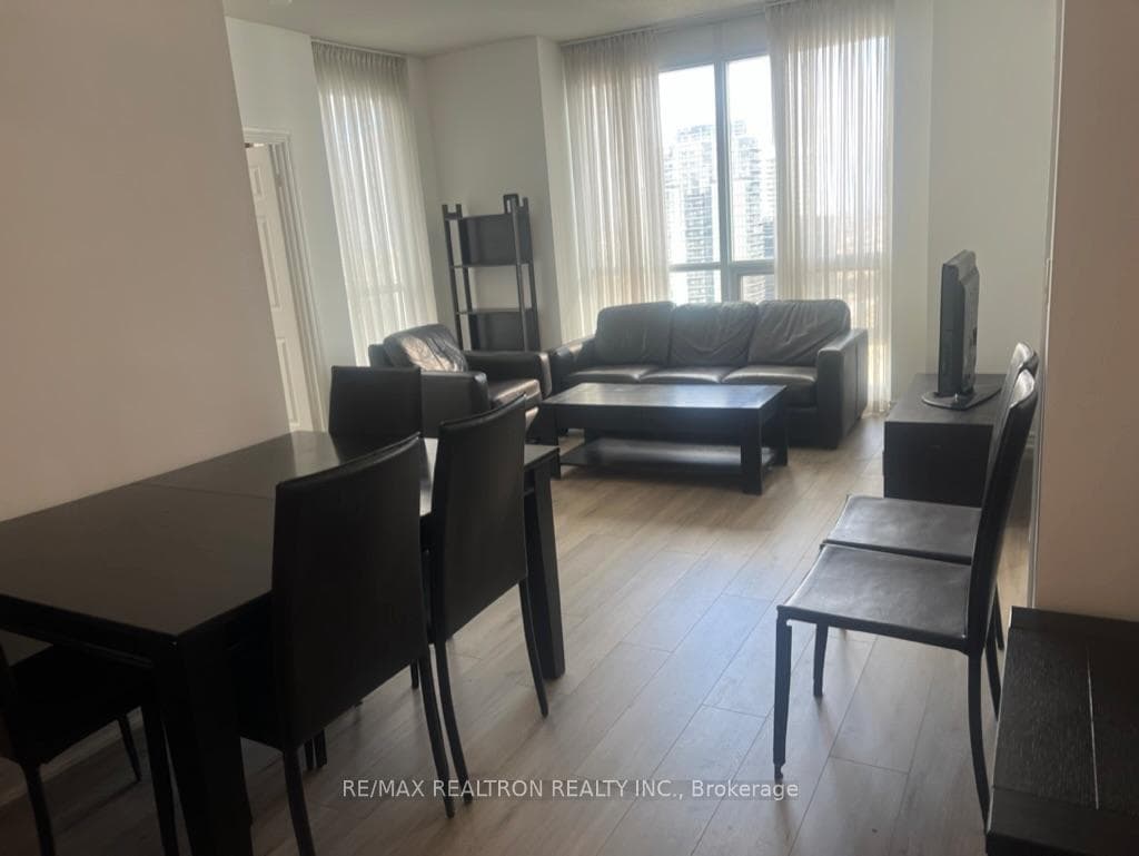 761 Bay Street Unit 3602 photo 4
