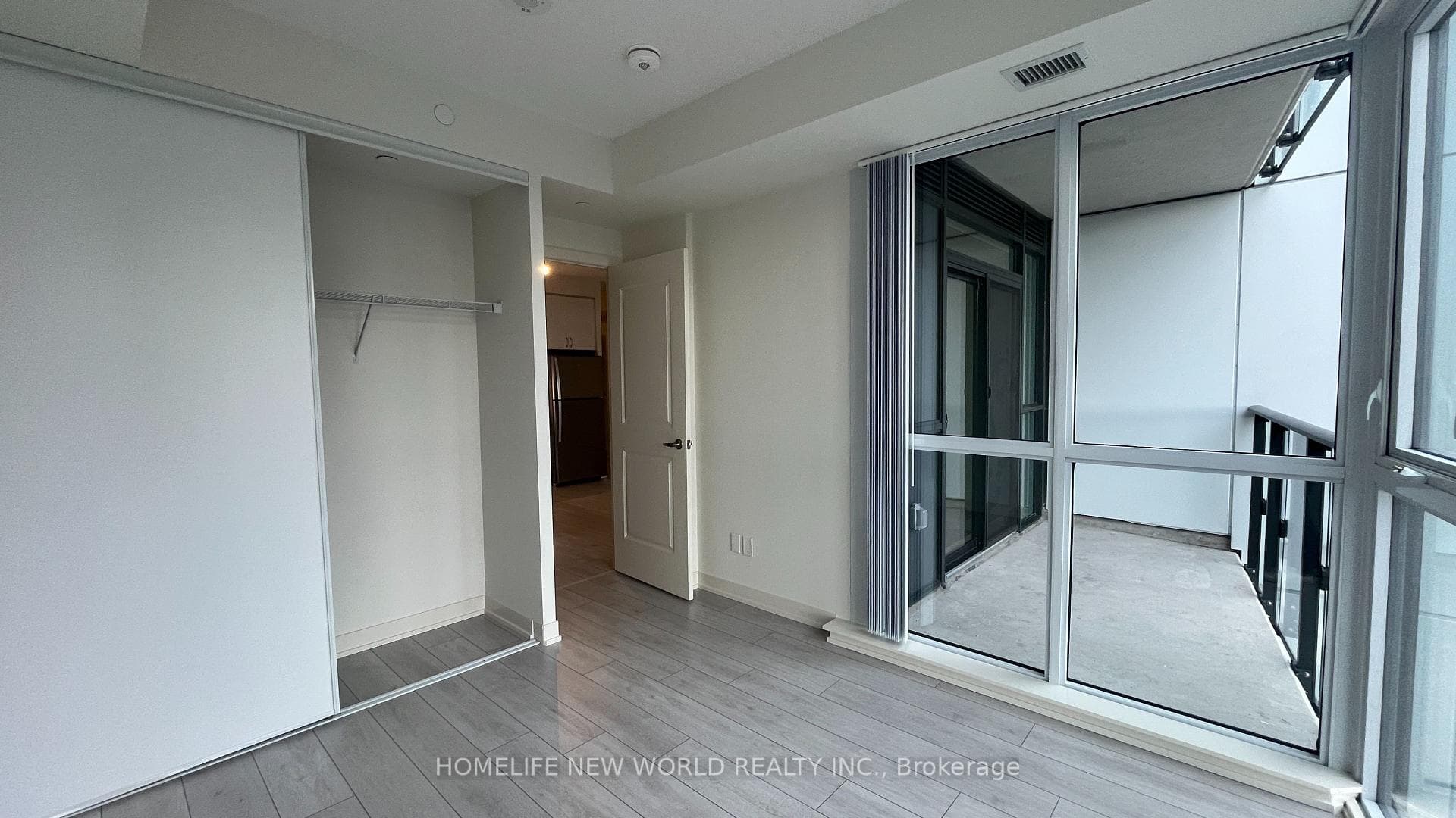 4955 Yonge Street Unit 1807 photo 14