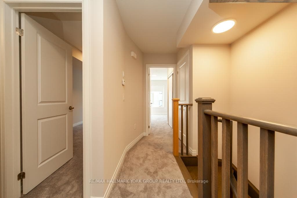 40 BAYNES Way Unit 4 photo 12