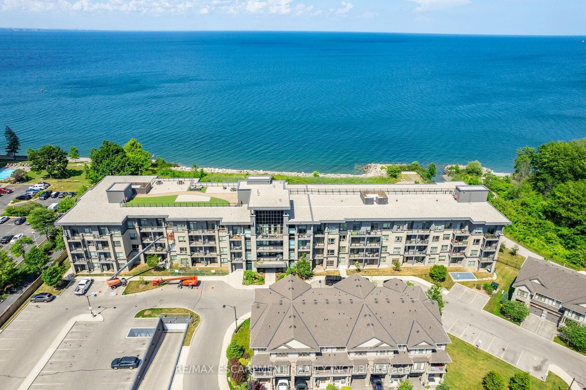 35 Southshore Crescent Unit 313 photo 1