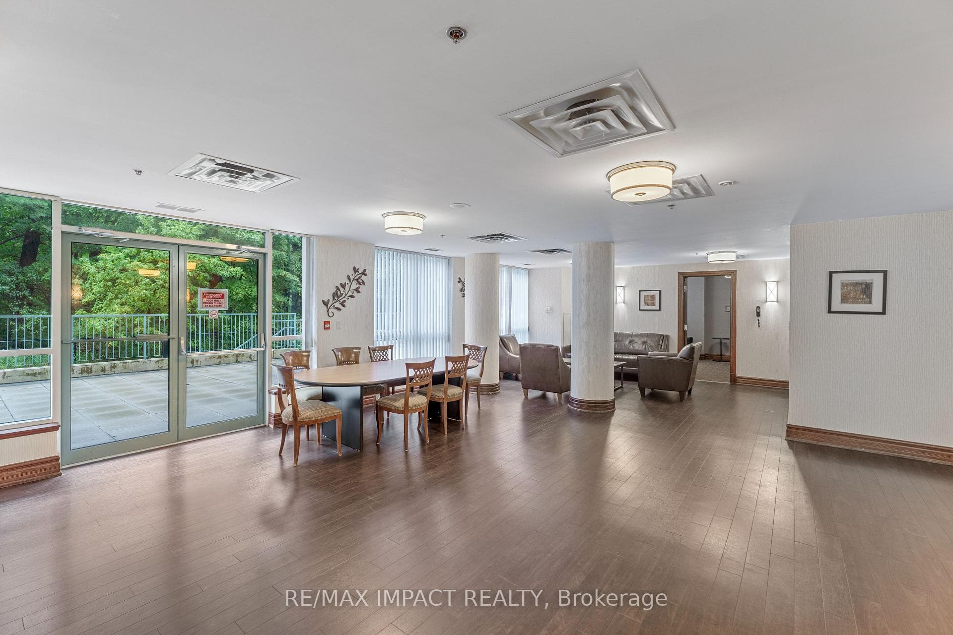 2565 Erin Centre Boulevard Unit 1007 photo 32