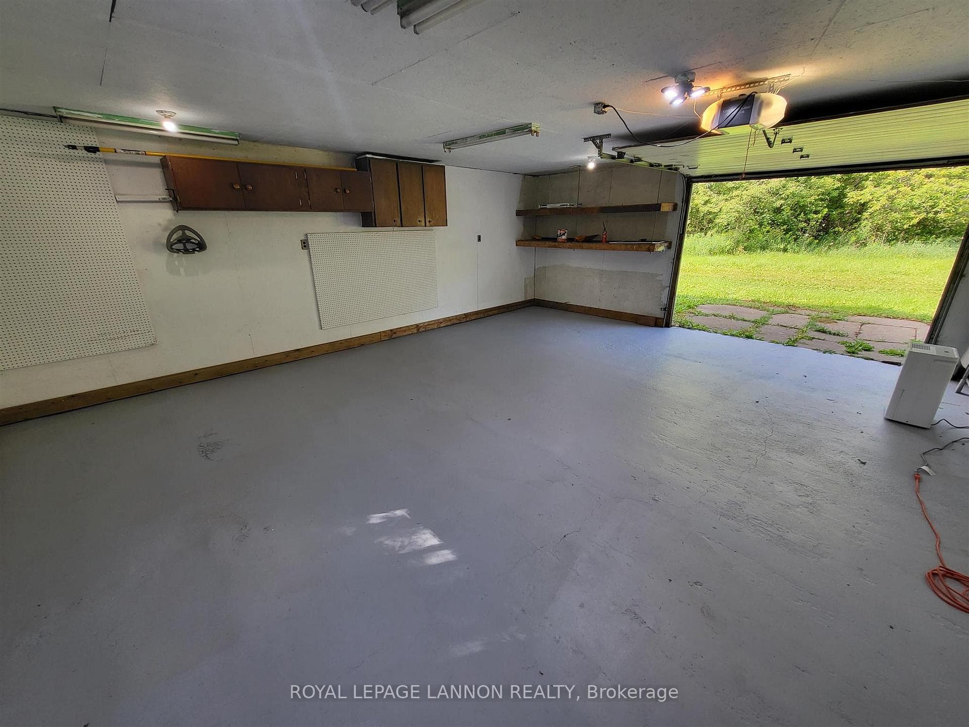 1733 Crawford Avenue photo 32