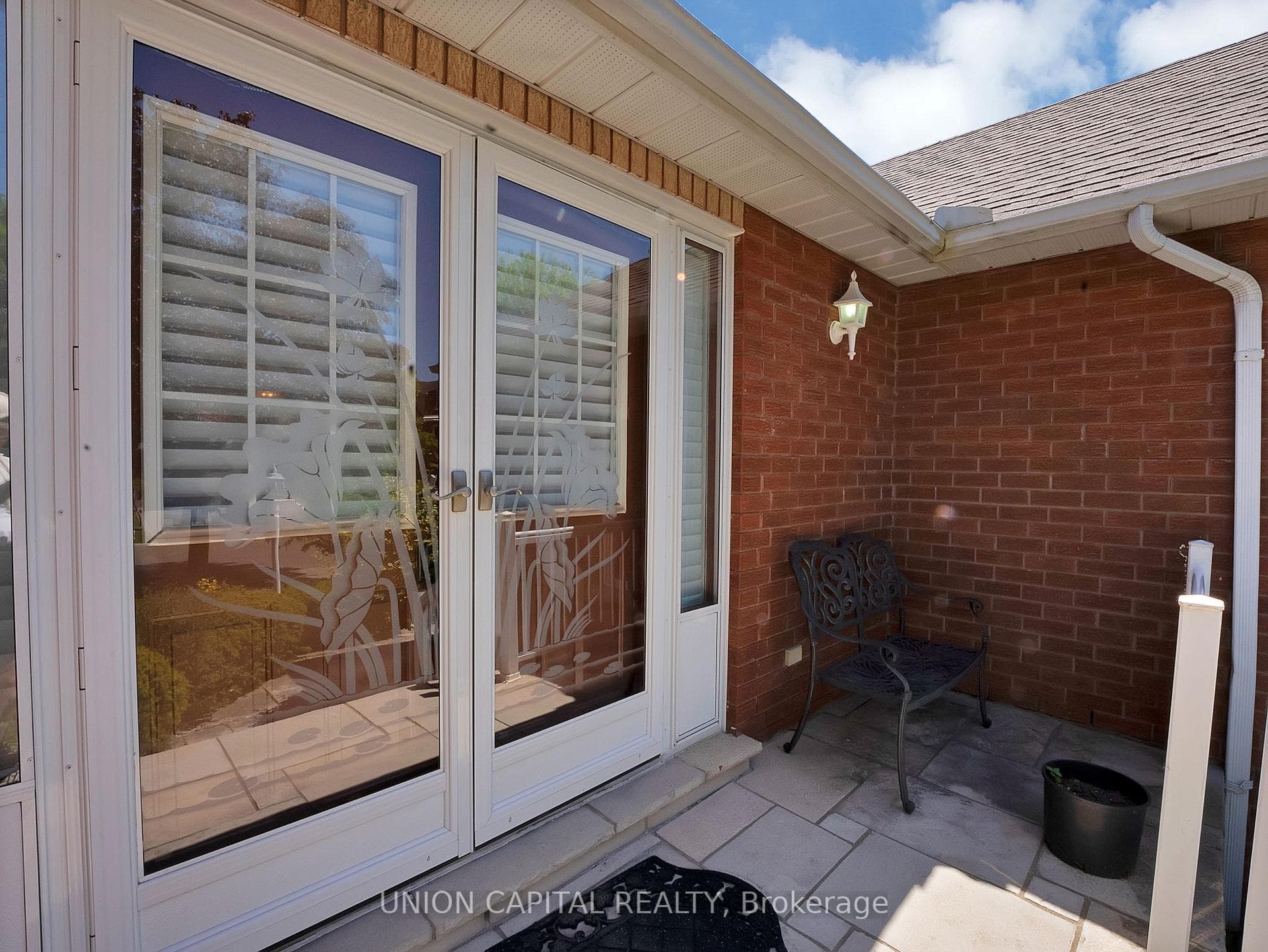 40 Sisman Avenue photo 3