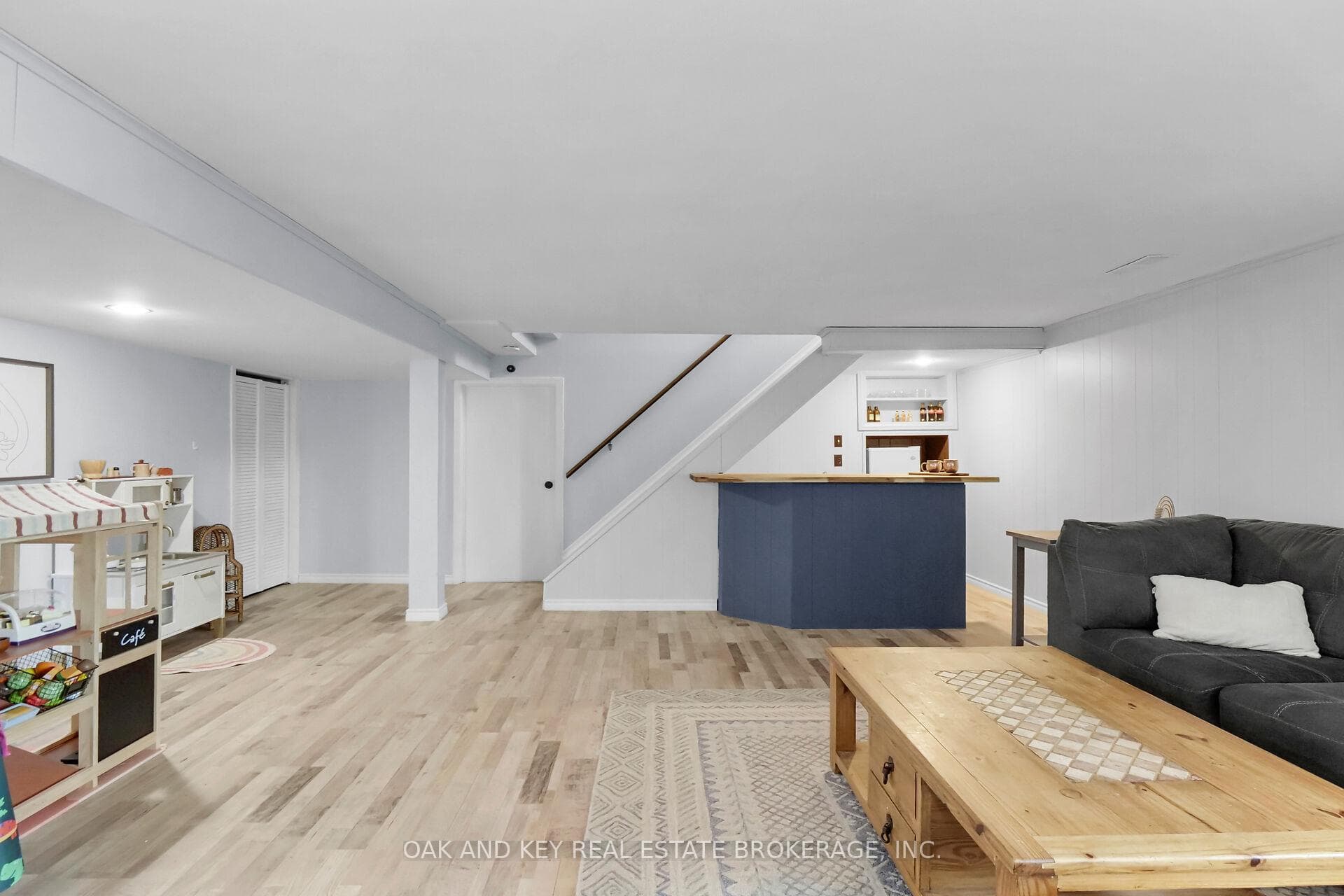545 Forest Edge Road photo 22
