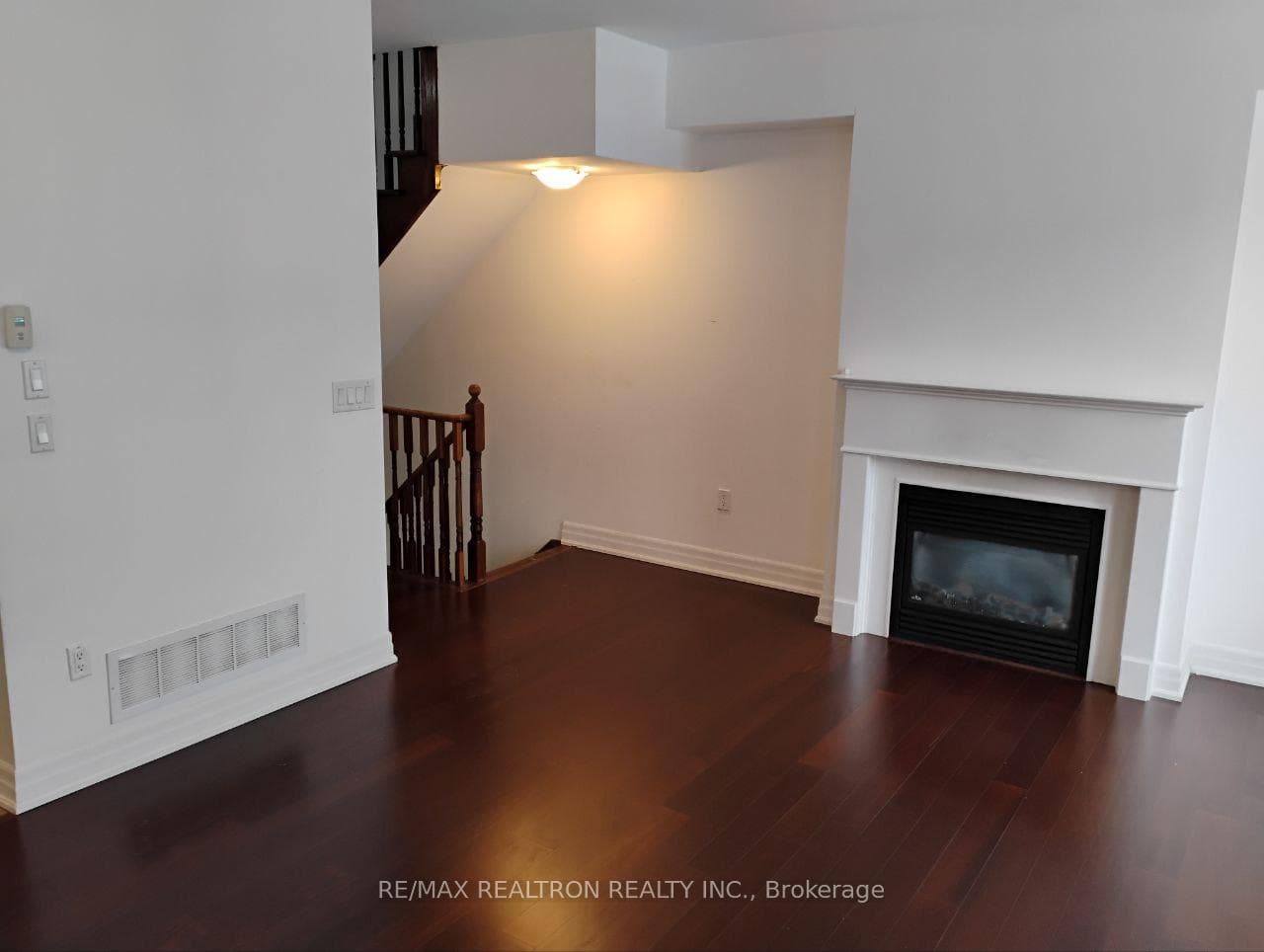 51 Beverley Glen Boulevard photo 10