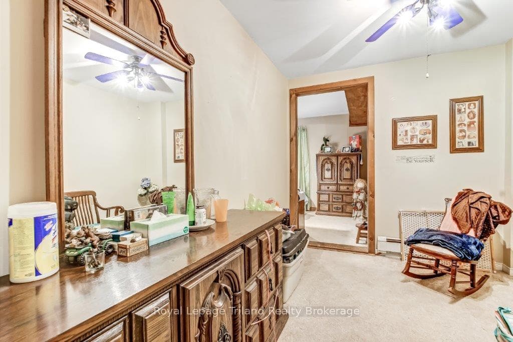 515794 11th Line photo 18