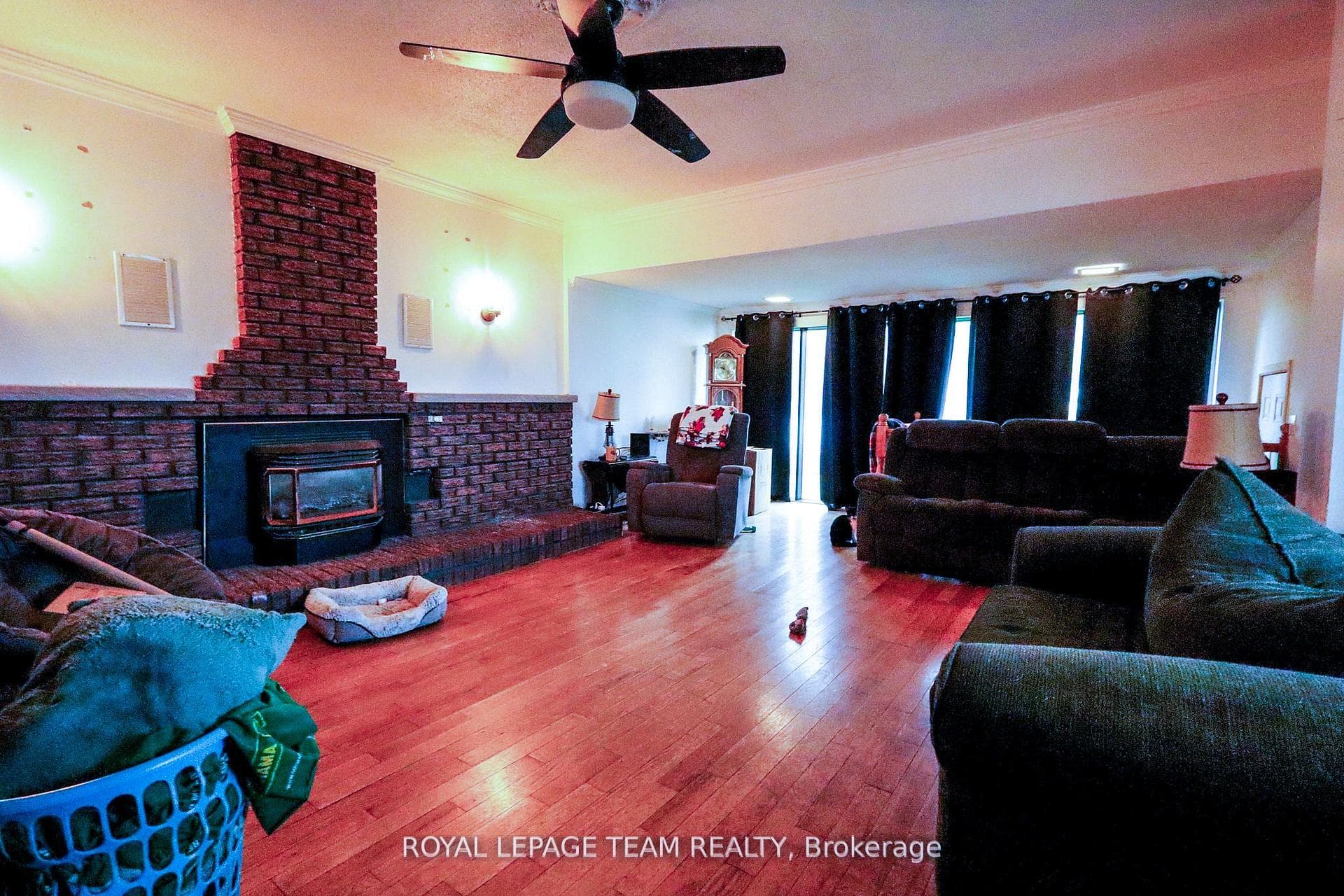 573 Main Street photo 2