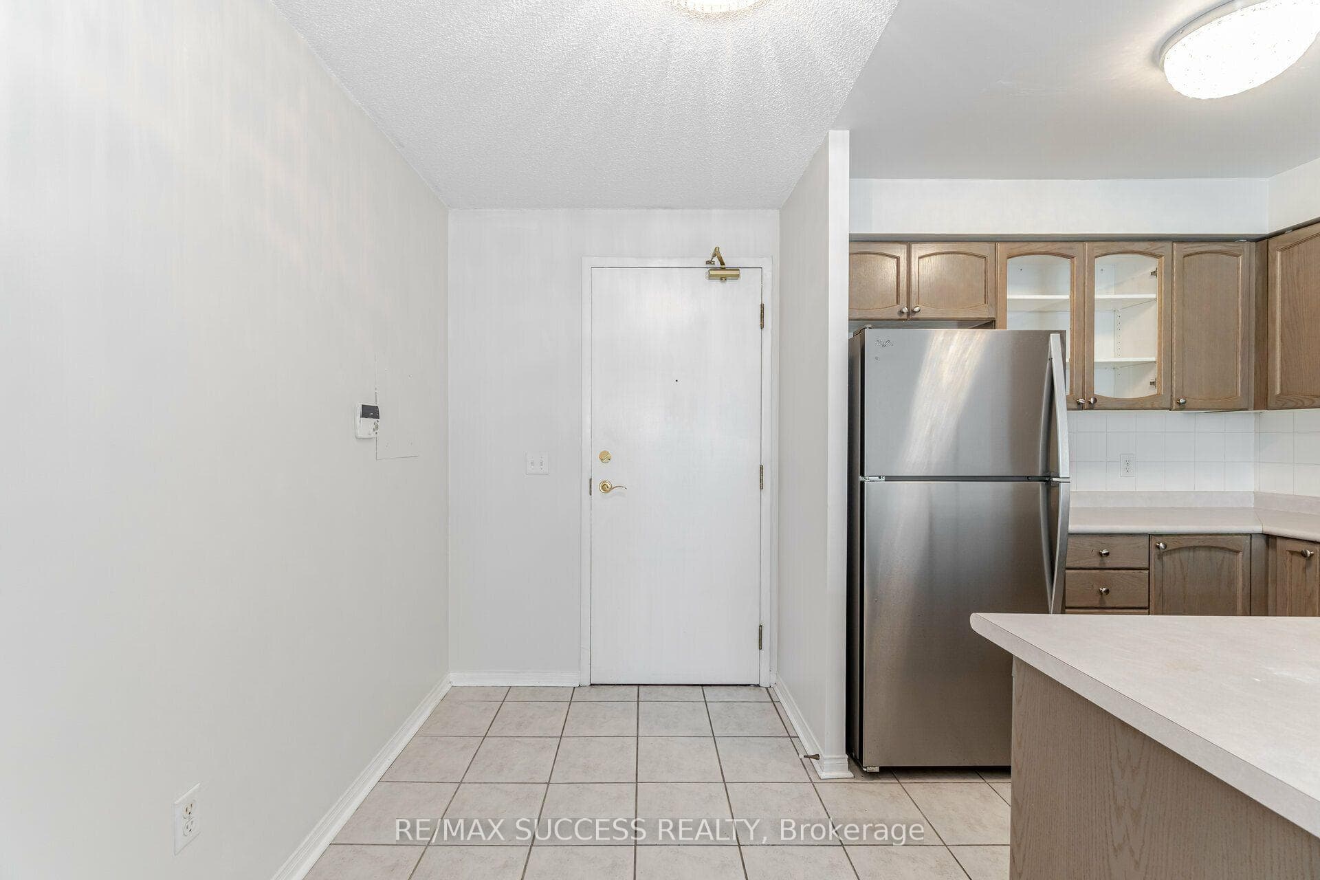 11 Michael Power Place Unit PH14 photo 3