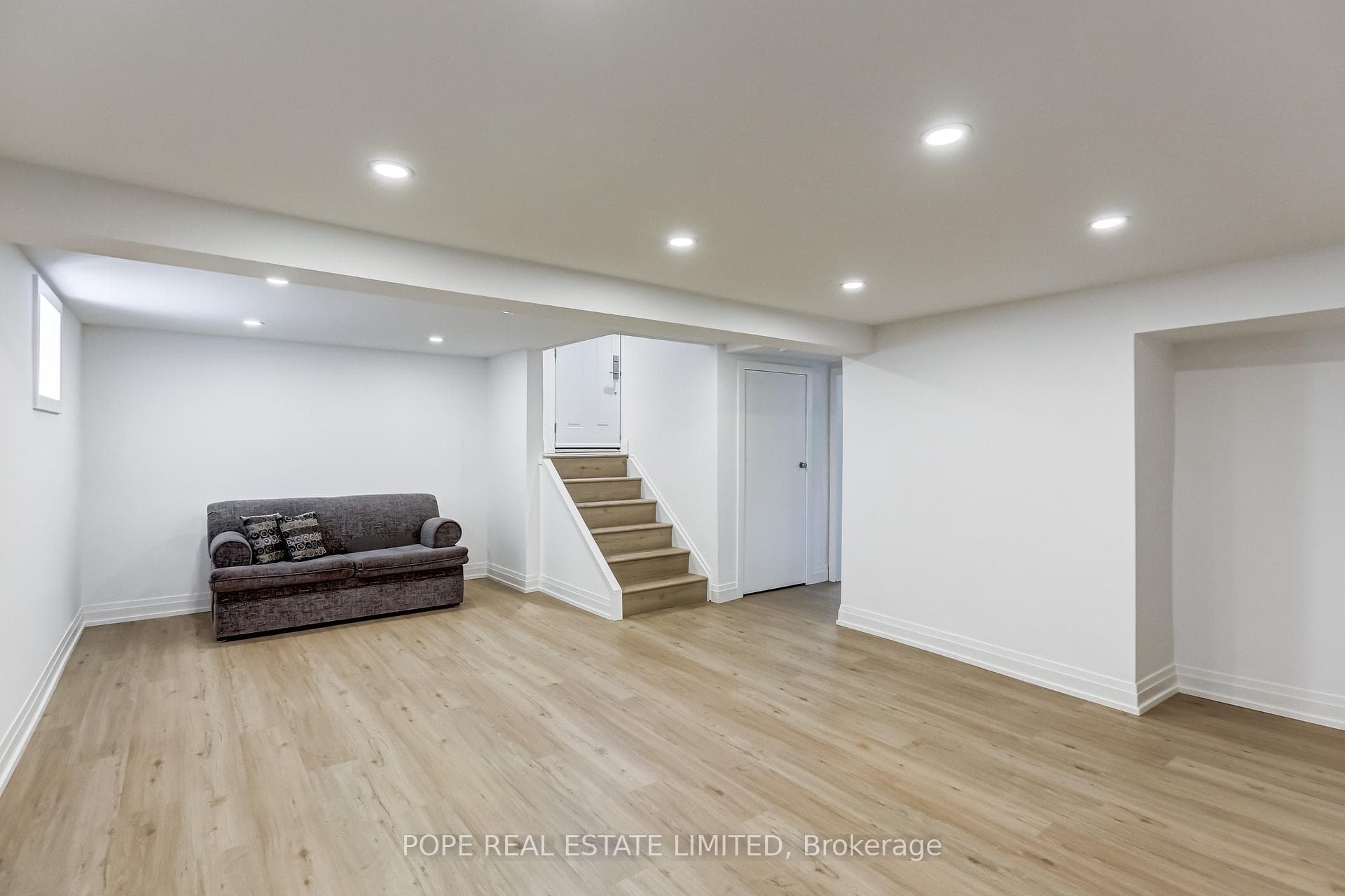 35 Tofield Crescent photo 25
