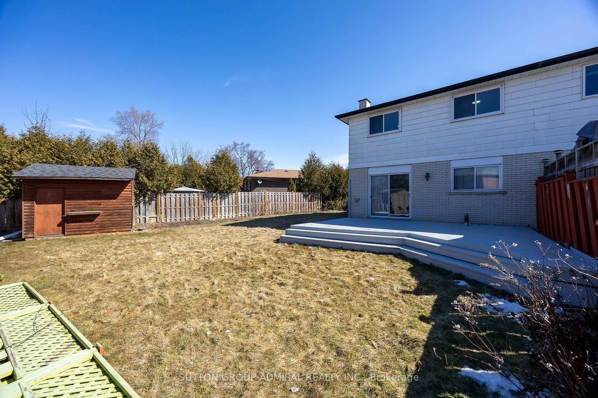 1225 Verhoeven Court photo 17