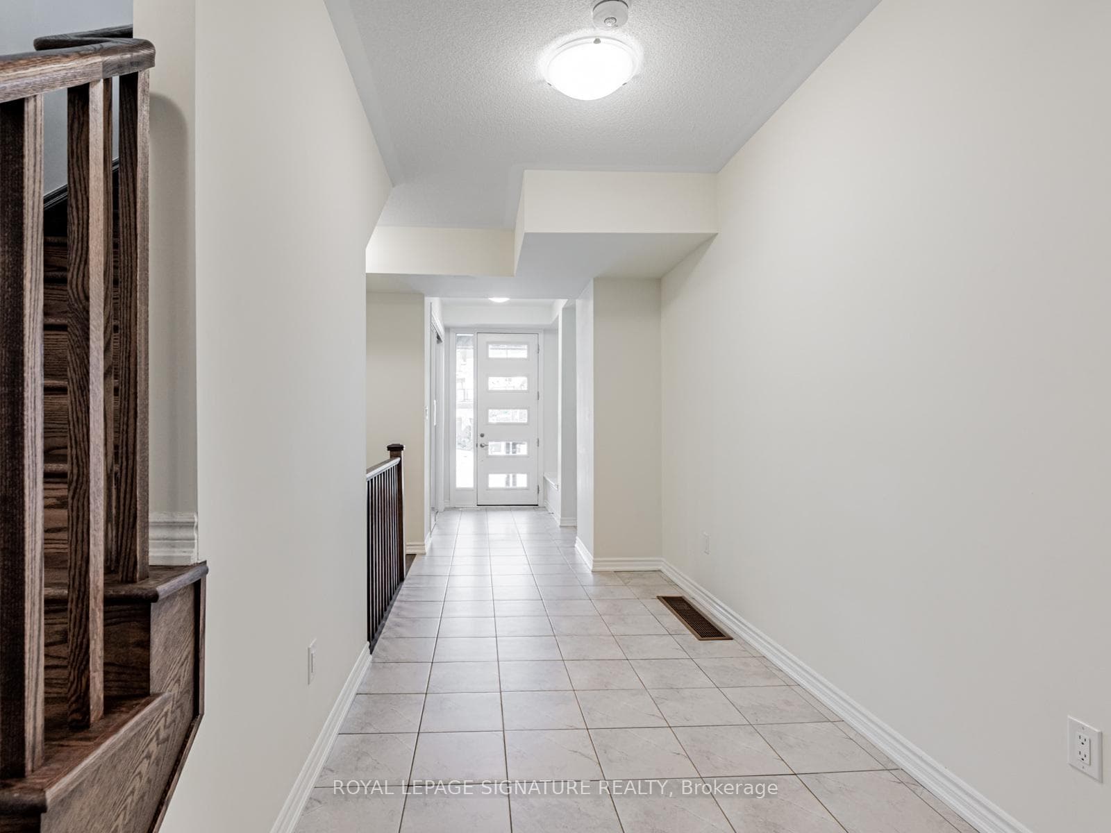 114 Thomas Frisby Jr Crescent photo 14