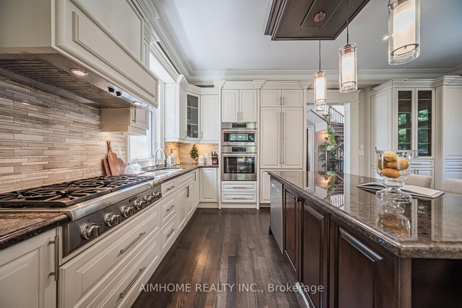 212 Hollywood Avenue photo 23