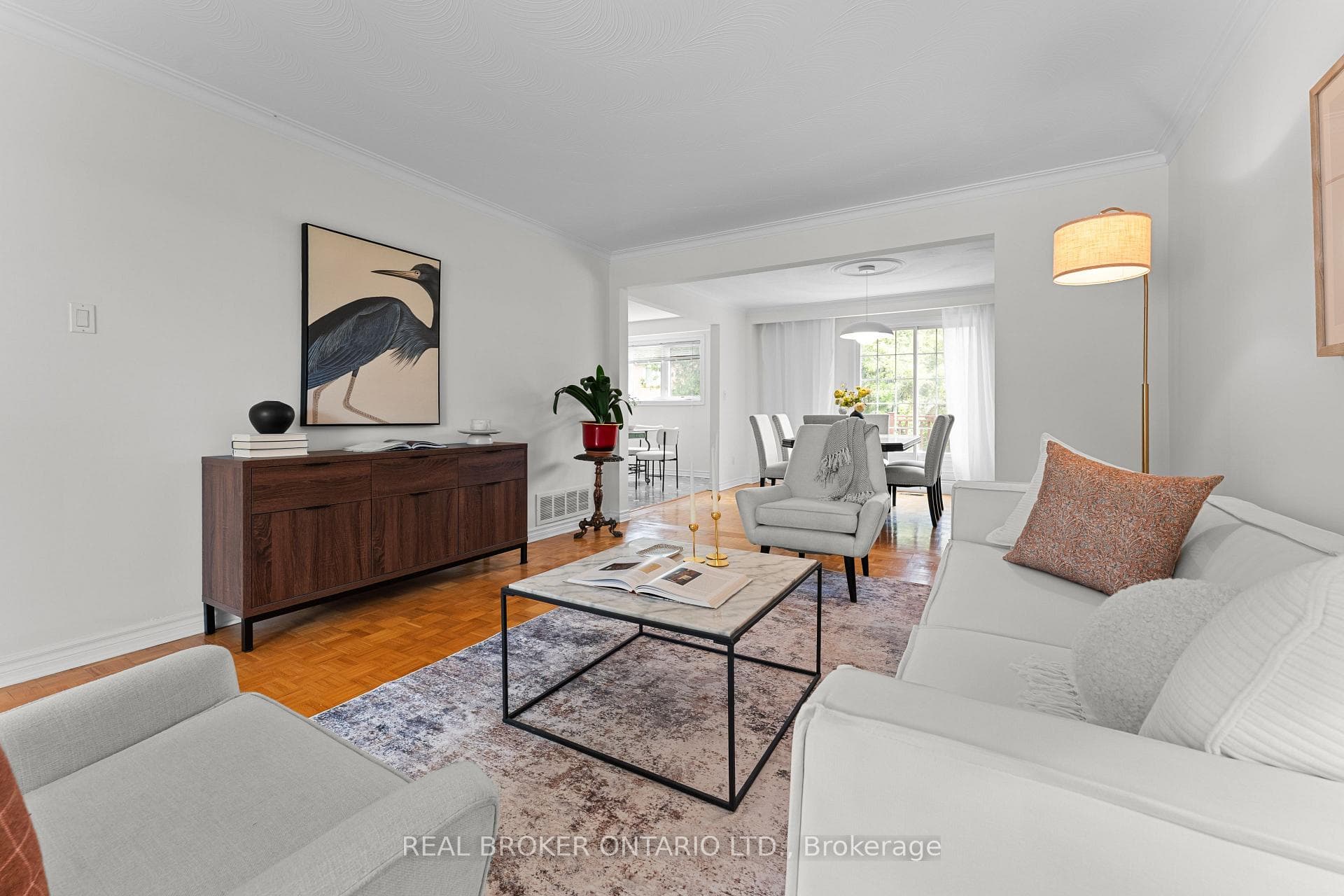 111 Madawaska Avenue photo 6