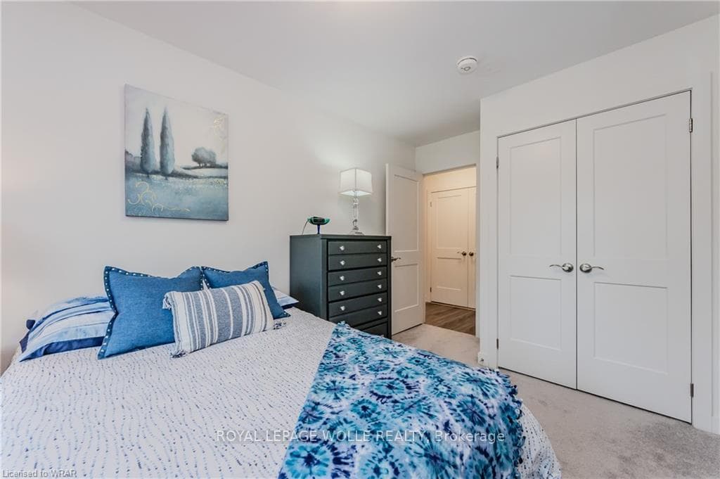 110 Fergus Avenue Unit 32 photo 20