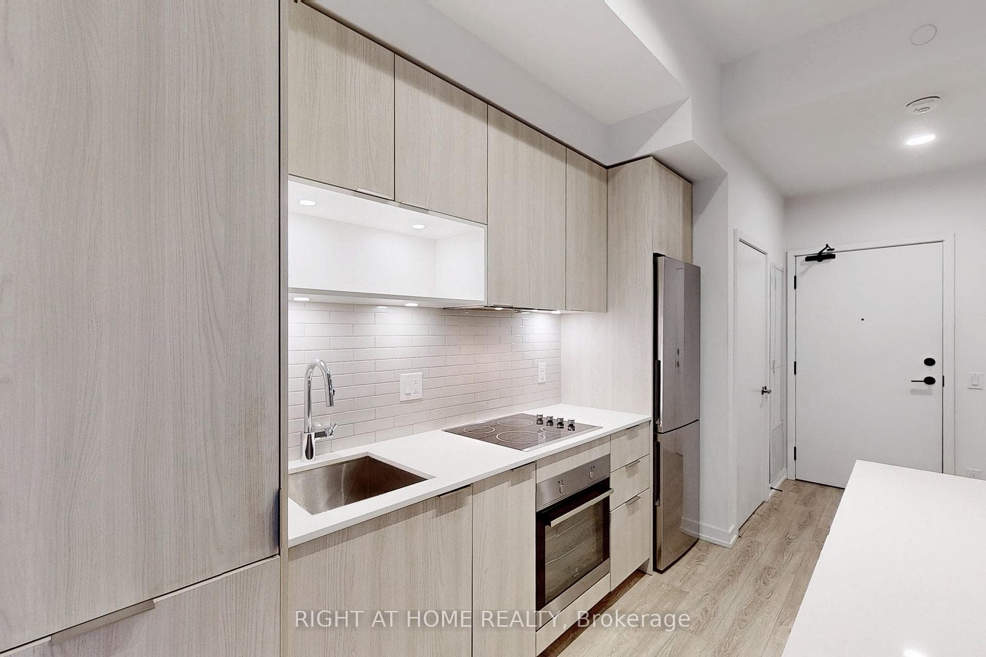 20 Tubman Avenue Unit 707 photo 3
