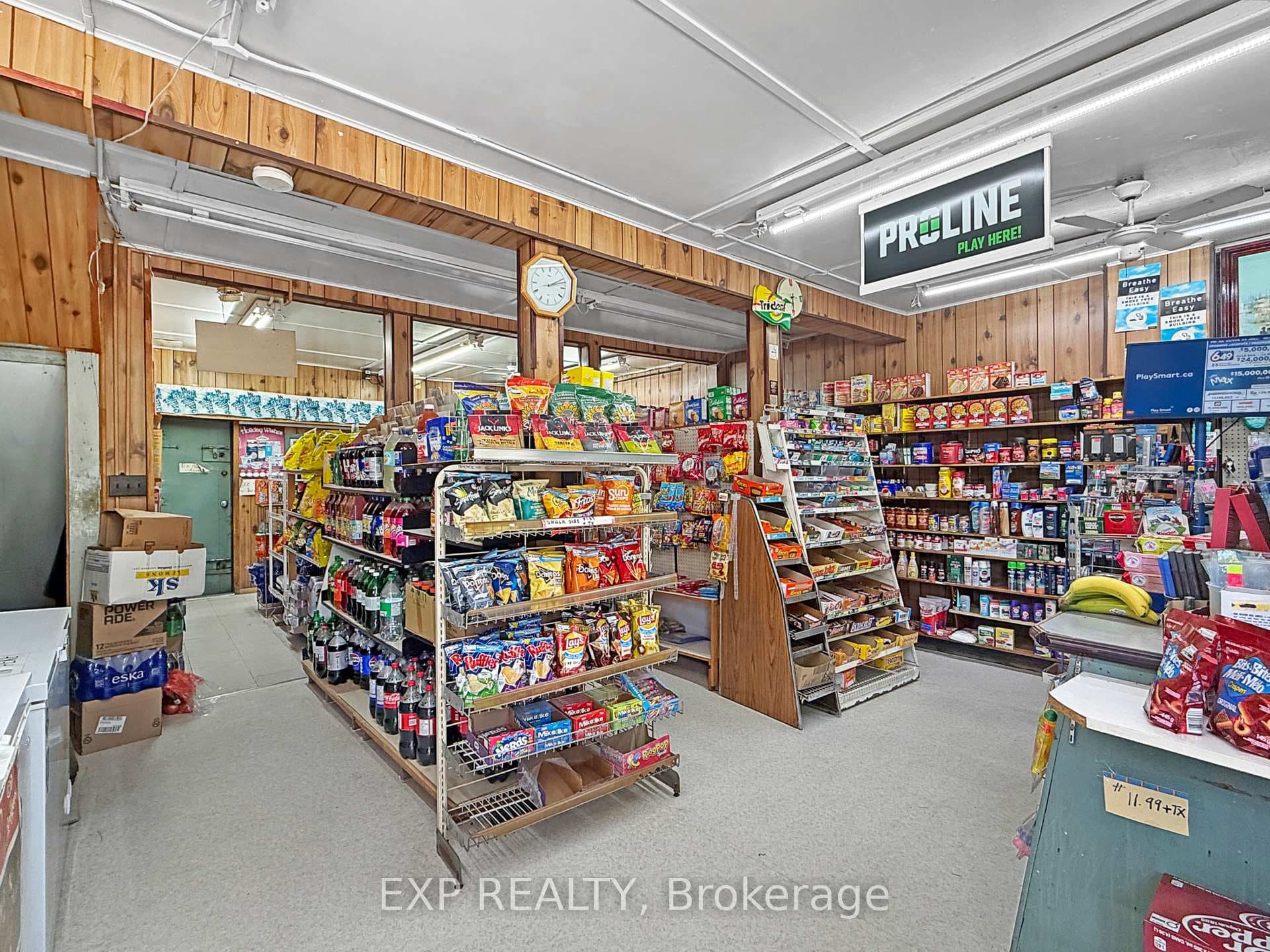 511 Quebec Street photo 5