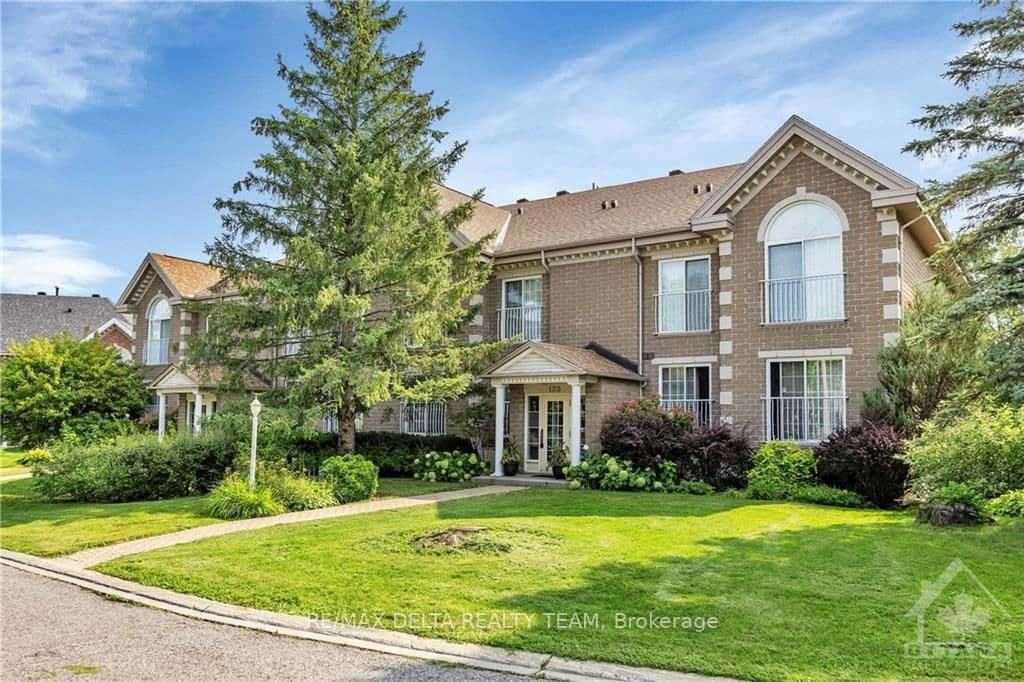 130 ROBSON Court Unit 2D photo 1