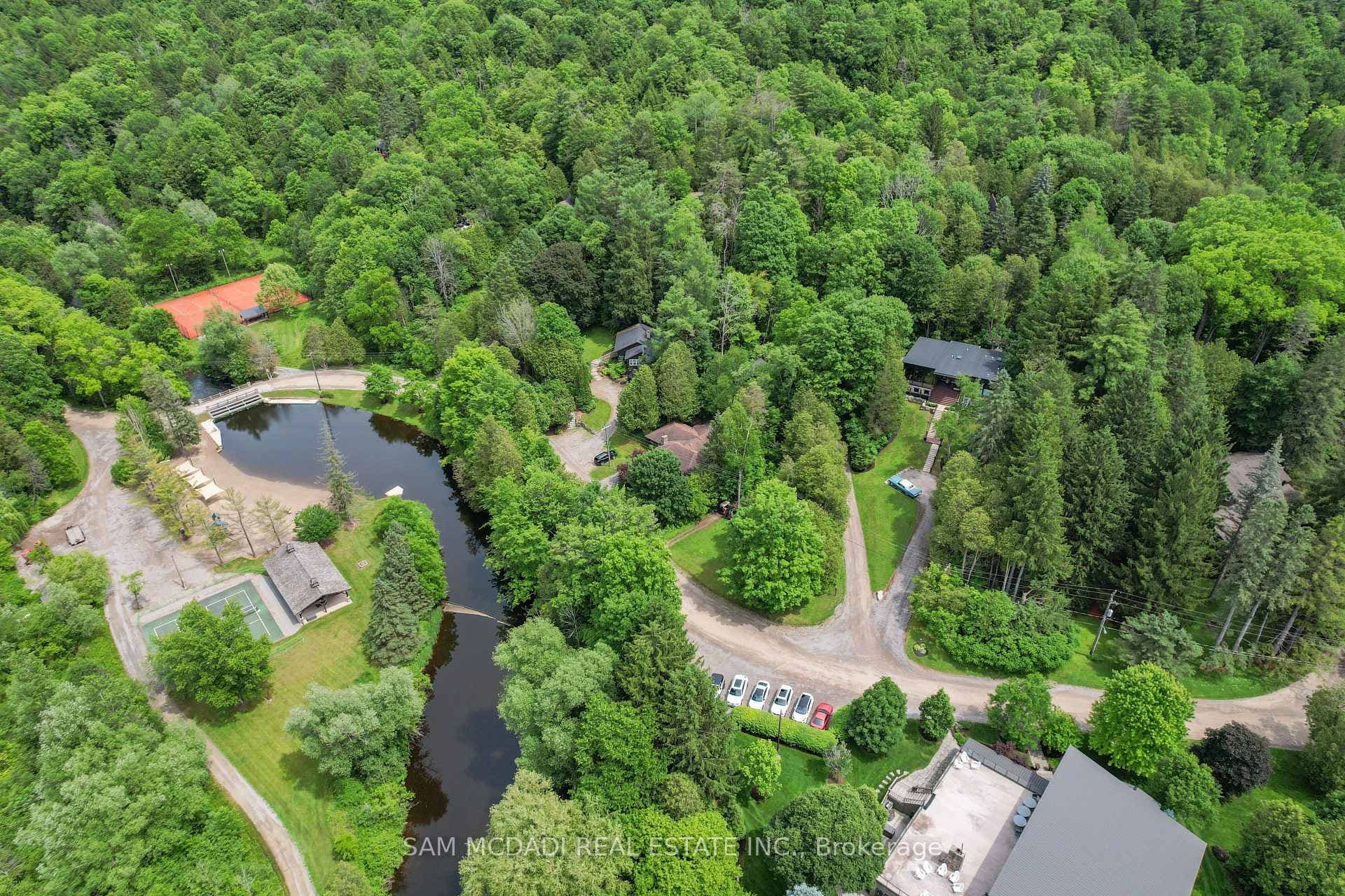 2084 Grand Boulevard photo 48
