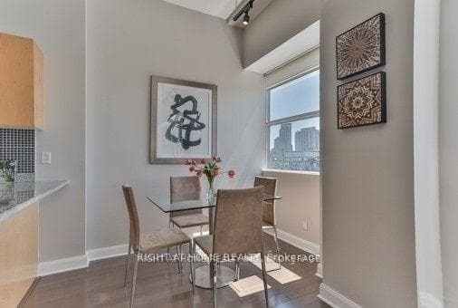 700 King Street Unit 813 photo 9
