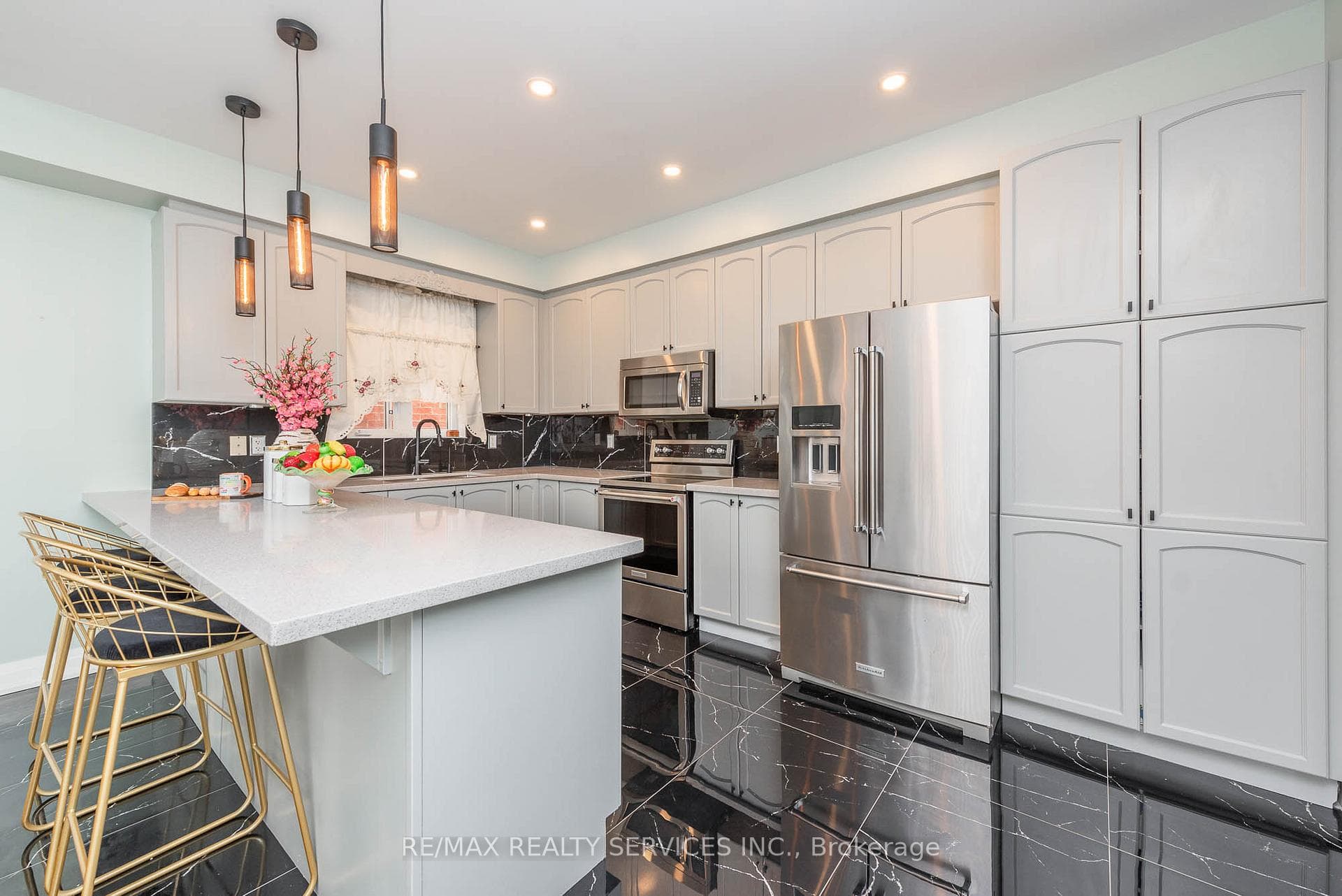 17 Freesia Road photo 11