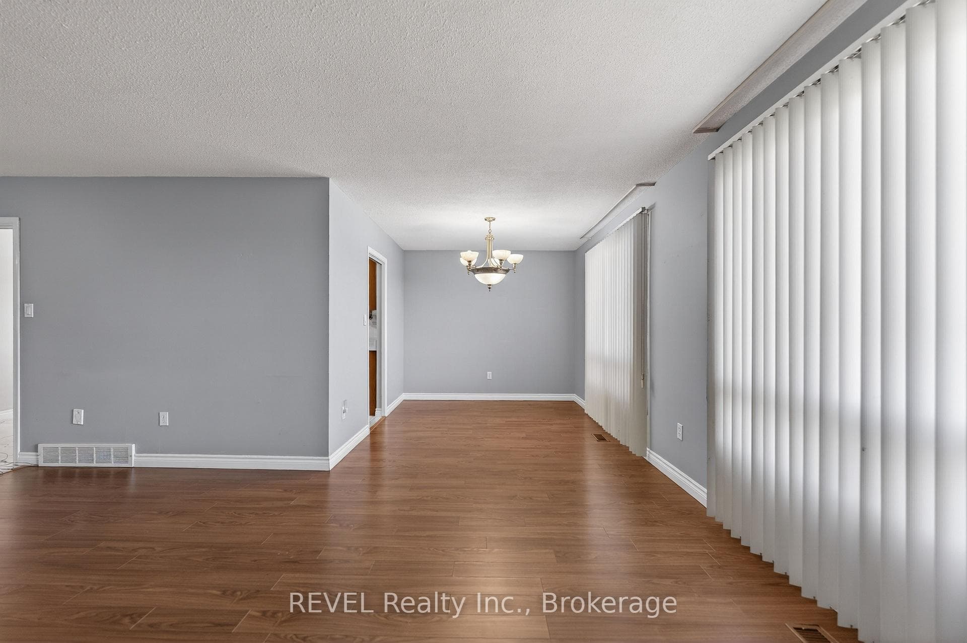 19 Lynwood Drive photo 14